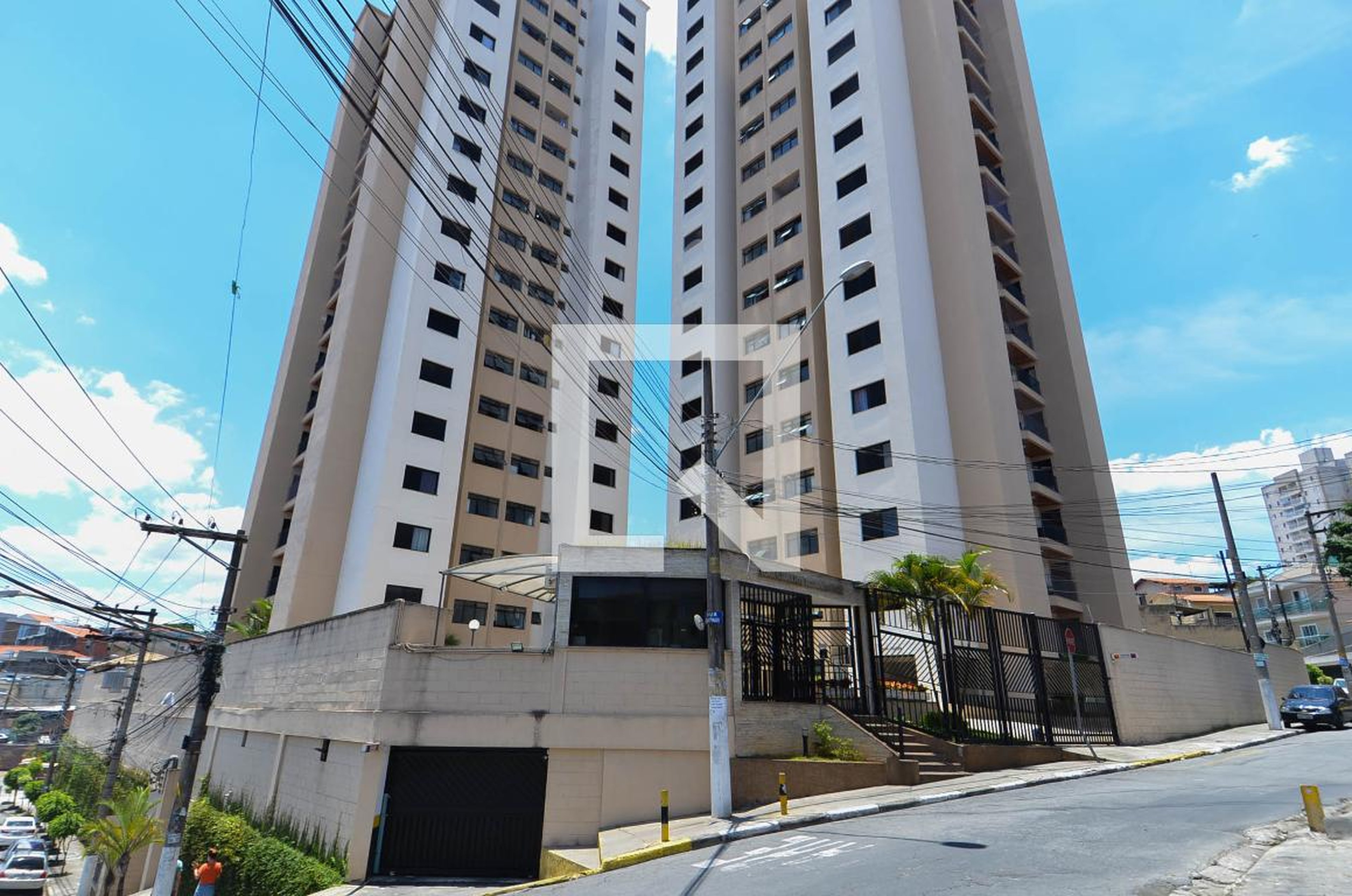 Fachada do Condomínio Condomínio Guarulhos Residencial Park