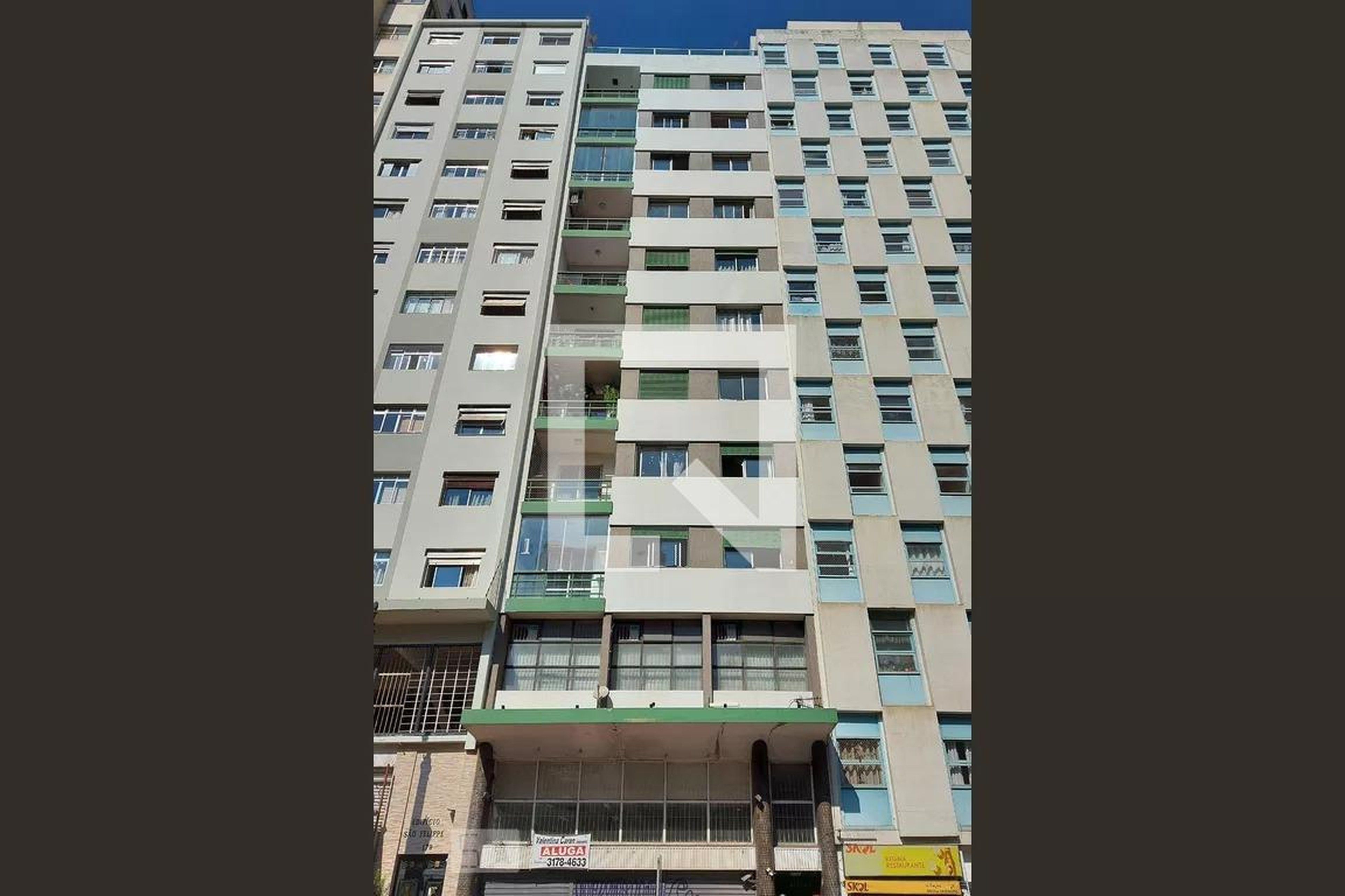 Fachada do Prédio Condomínio Alvear