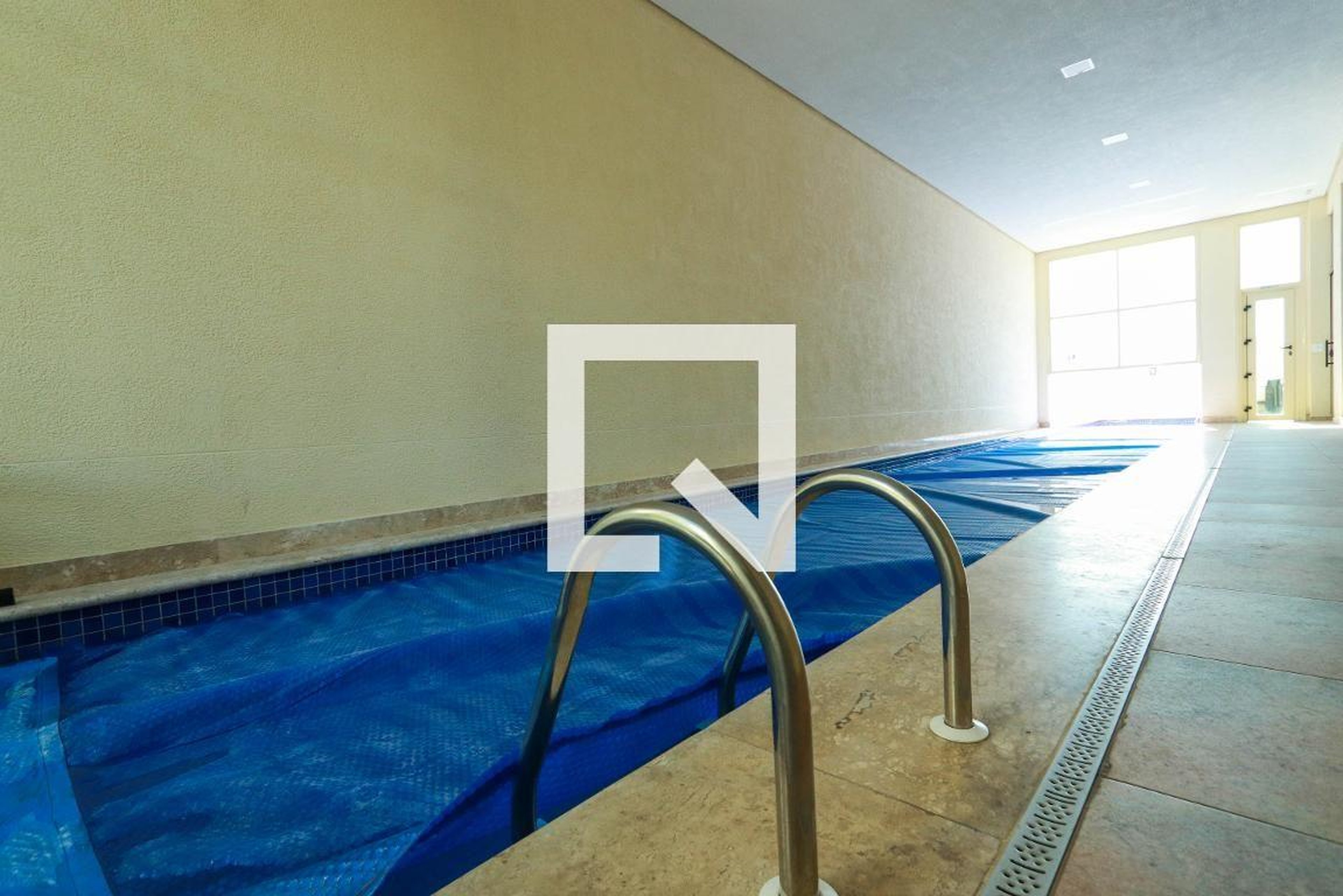 Piscina Coberta - Piazza San Mattia