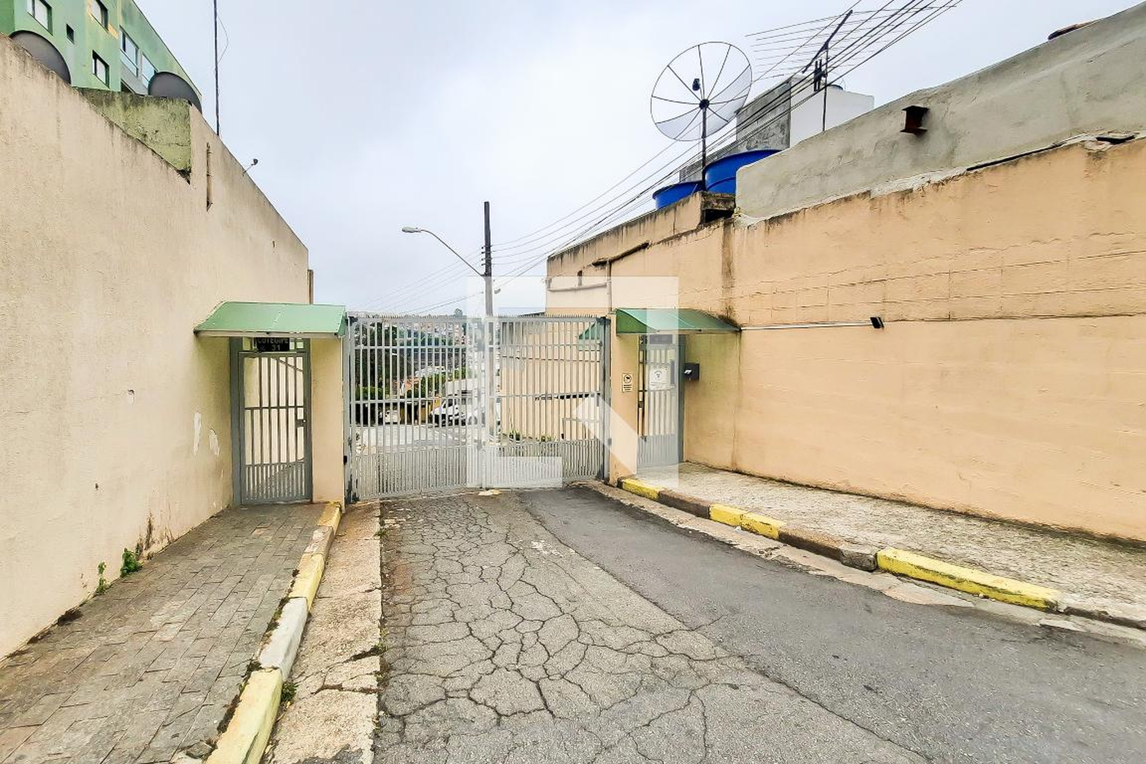 Fachada do Condomínio Edifício Diamante