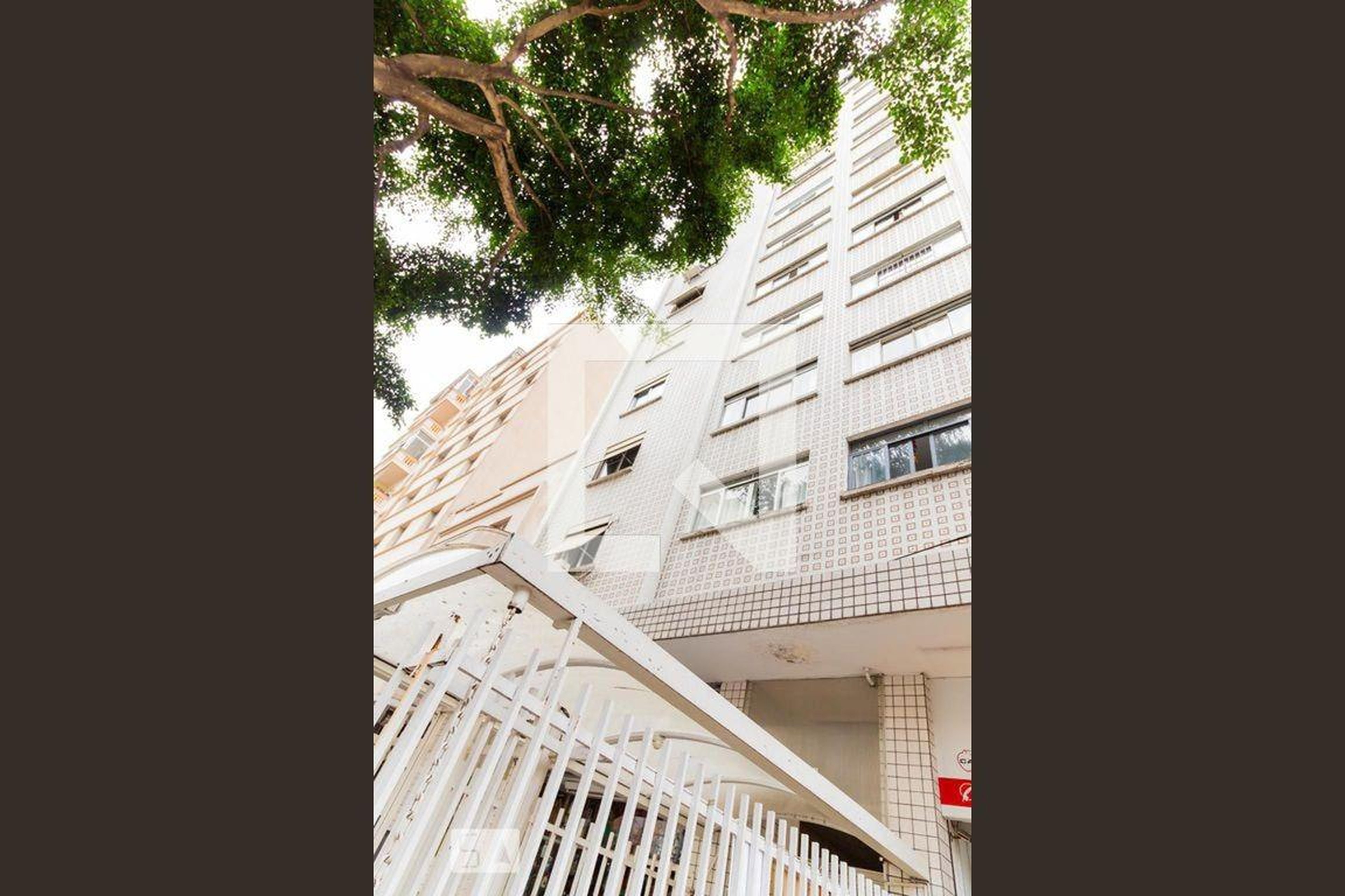 Fachada do Prédio Condomínio Cascata
