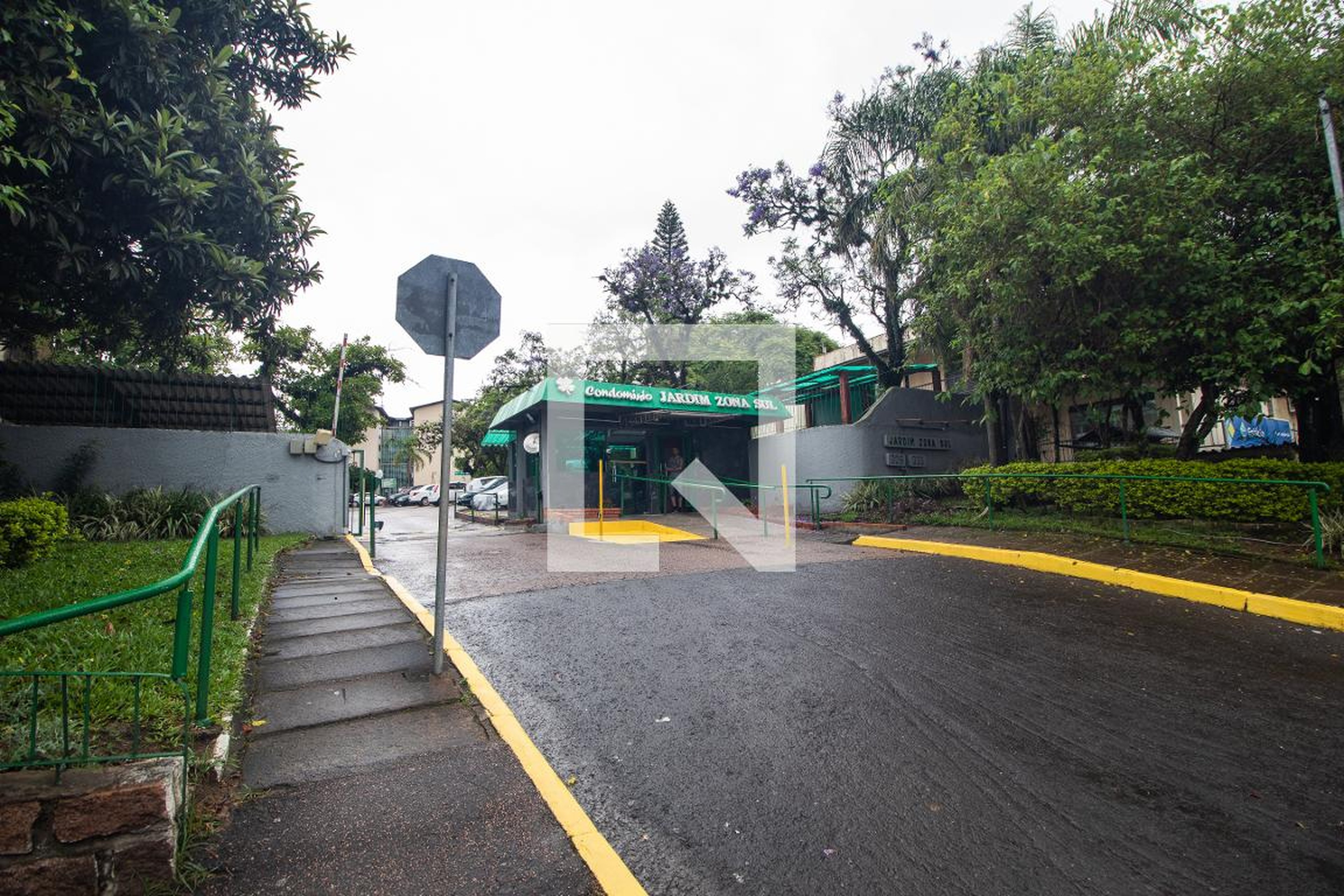 Fachada Condomínio JARDIM ZONA SUL