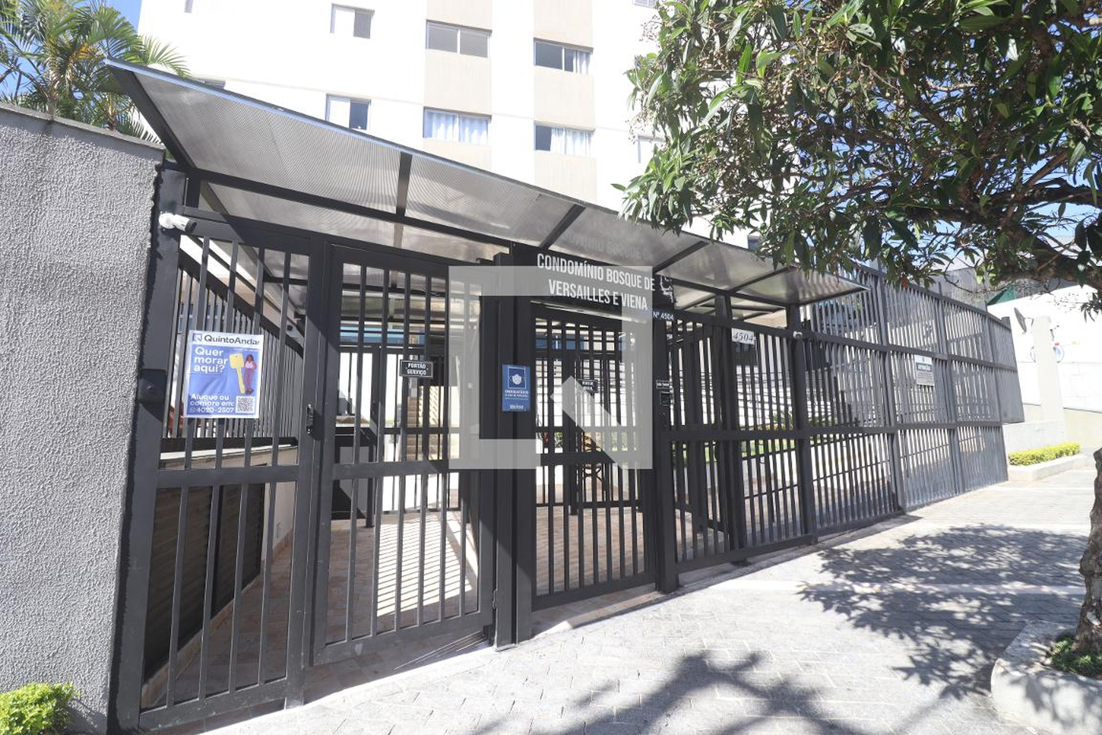 Fachada do condomínio Edifício S Bosque Versailles Viena