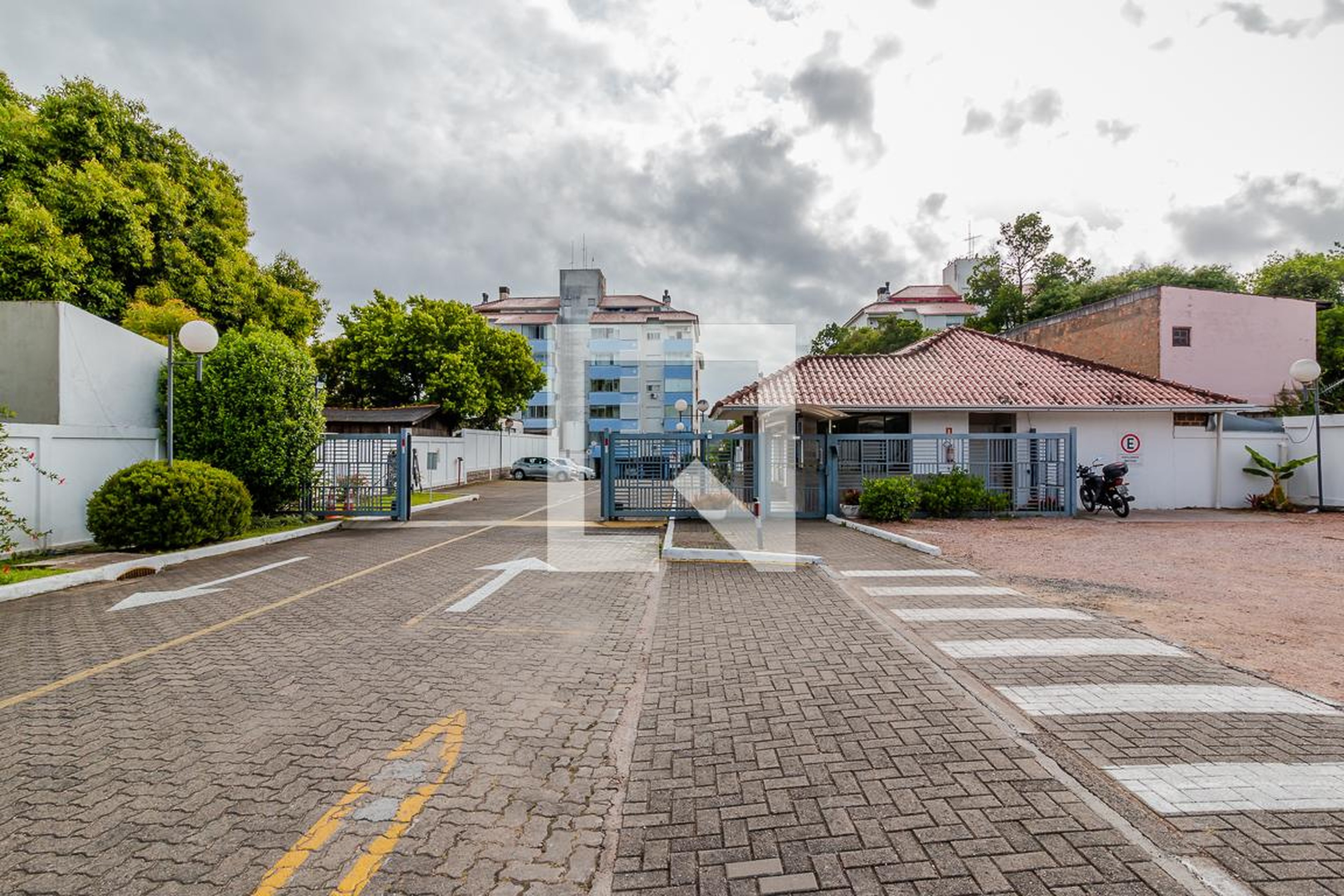 Fachada Condomínio em Avenida Eduardo Prado, 26