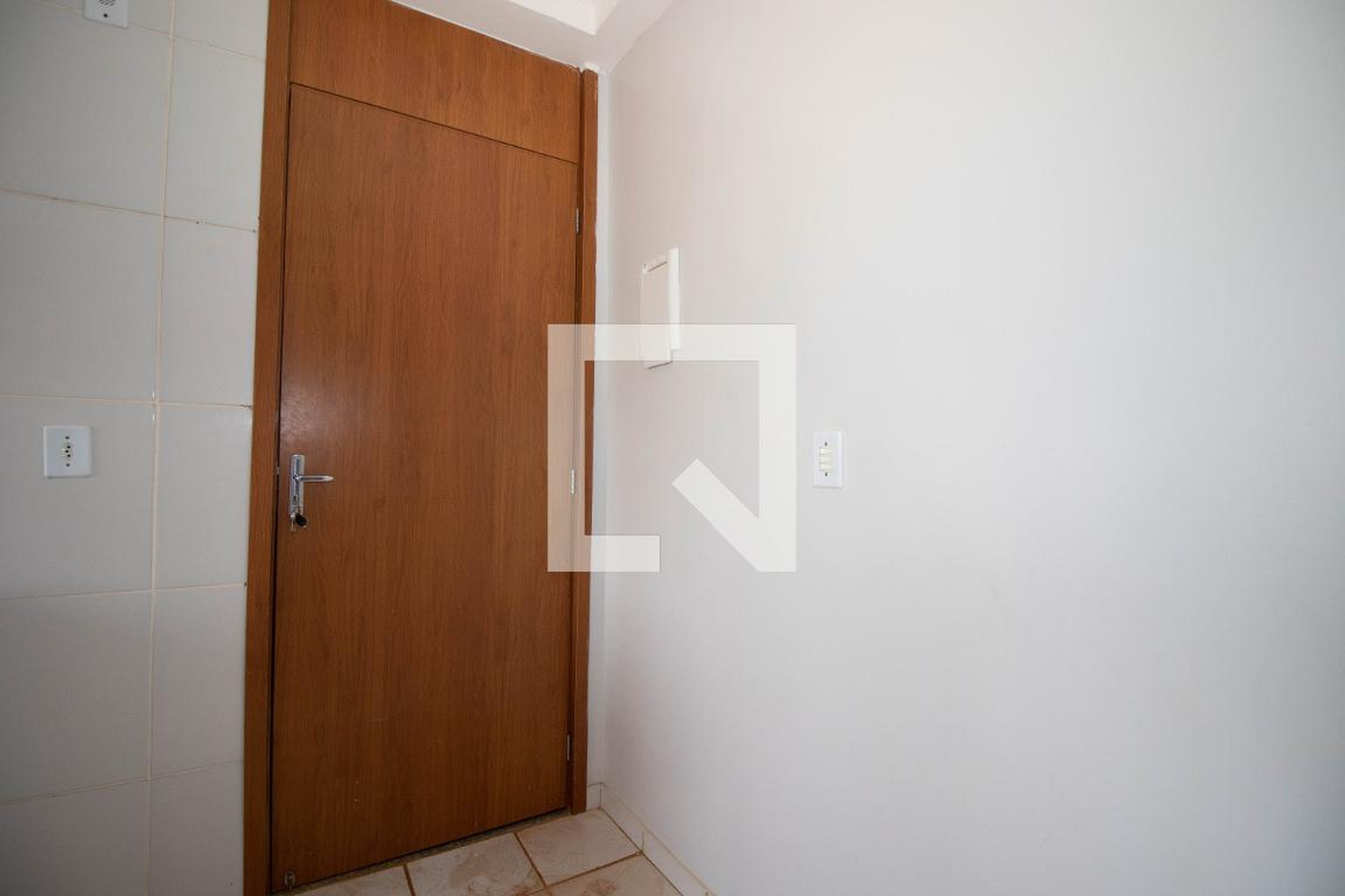 Hall - null