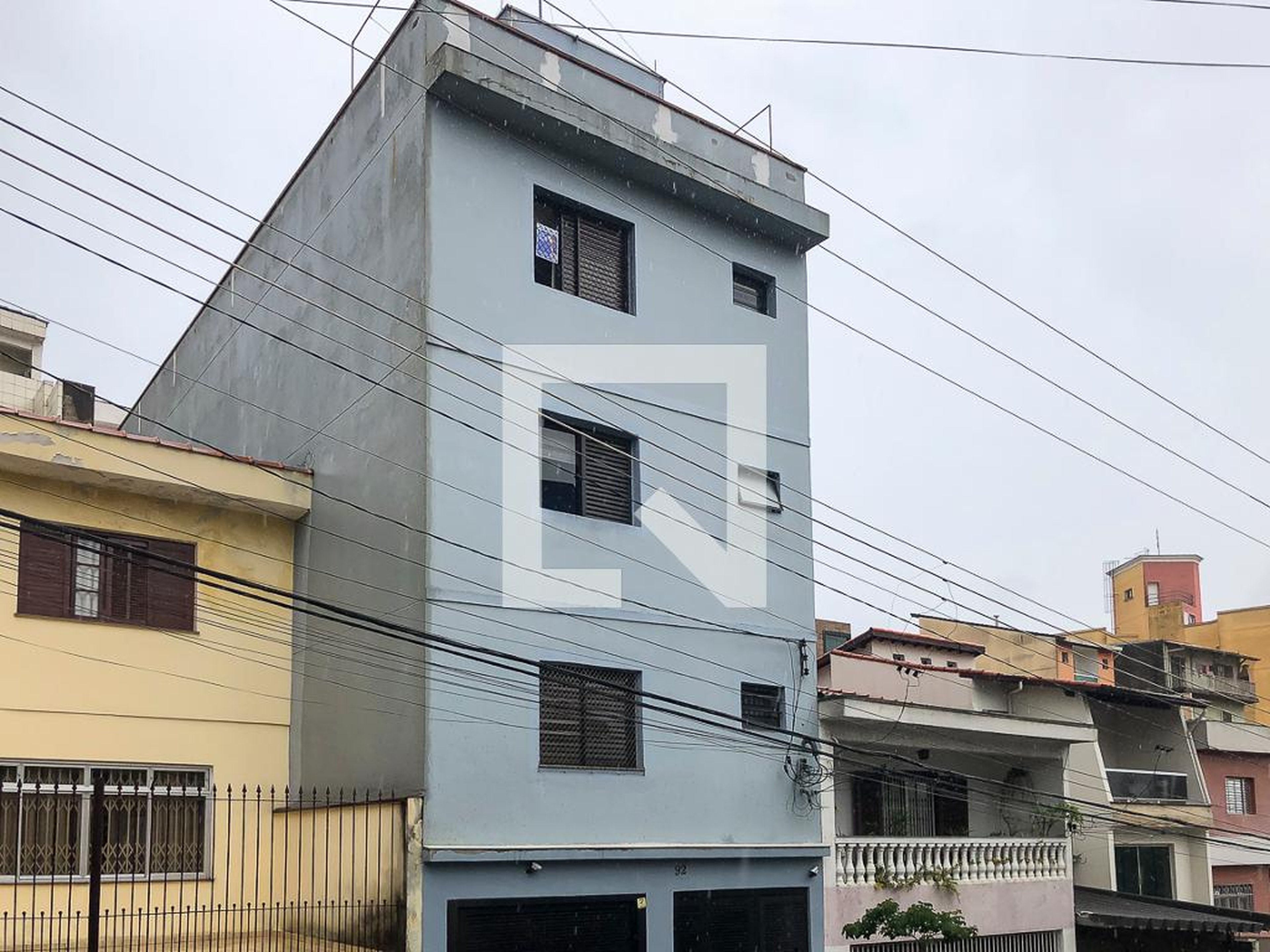 Fachada do Prédio Condomínio em Rua Artur Rubéns Del Cid, 92