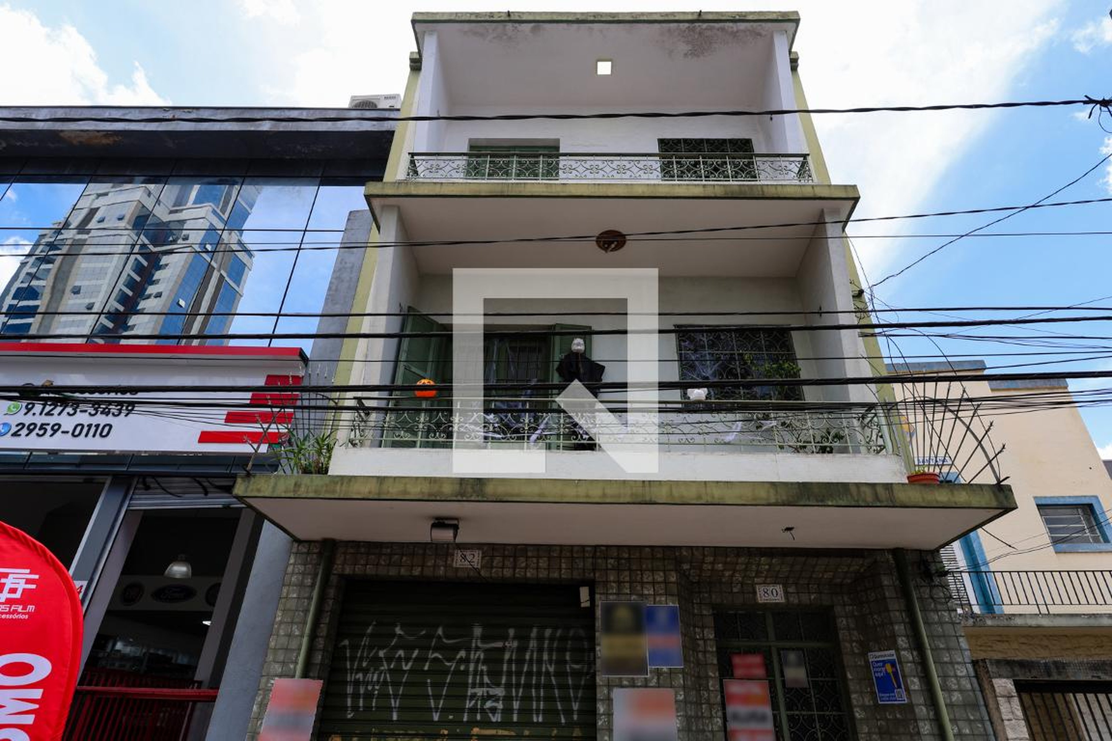 Fachada do prédio Condomínio em Rua Conselheiro Saraiva, 80