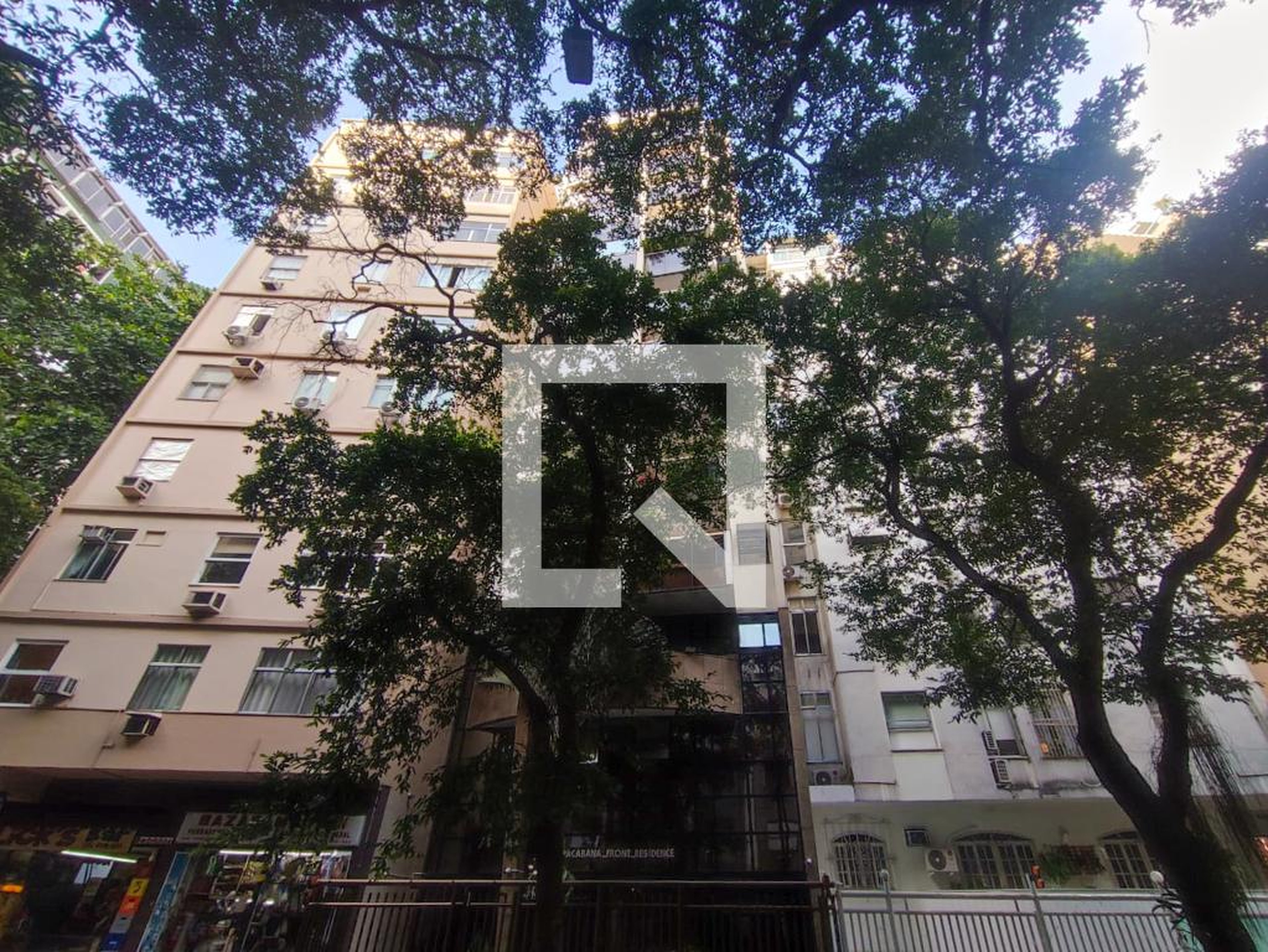 Fachada Condomínio Copacabana Front Residence