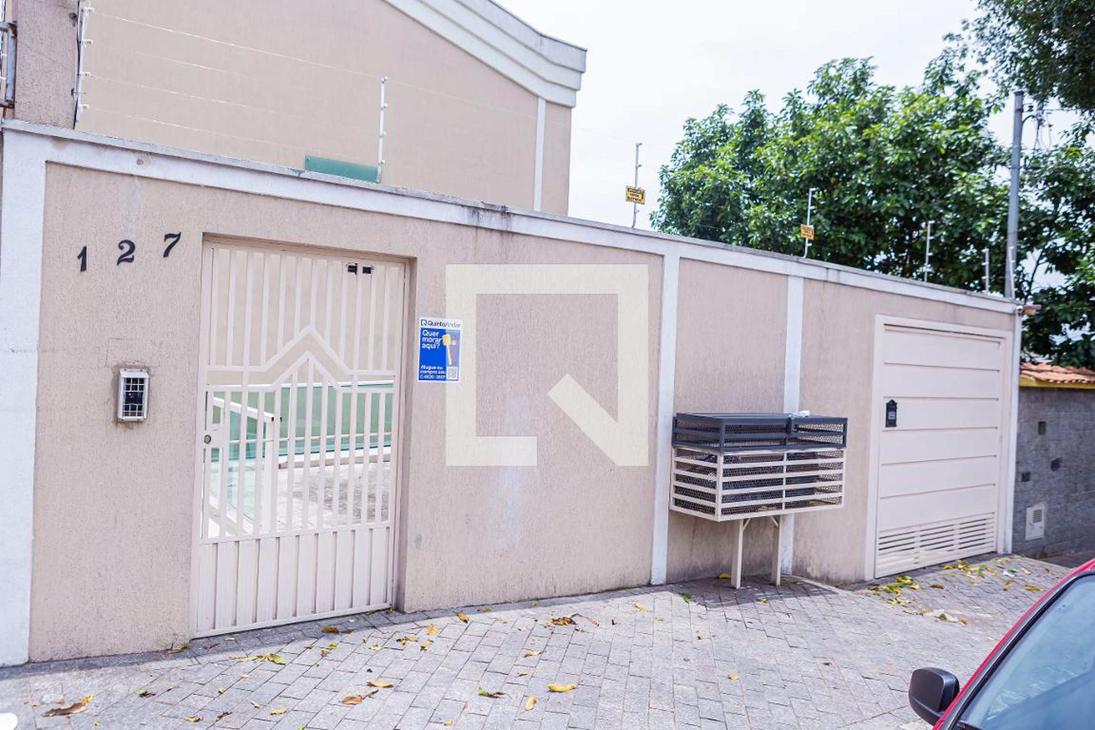 Fachada Condomínio em Rua Antônio Tertuliano, 127