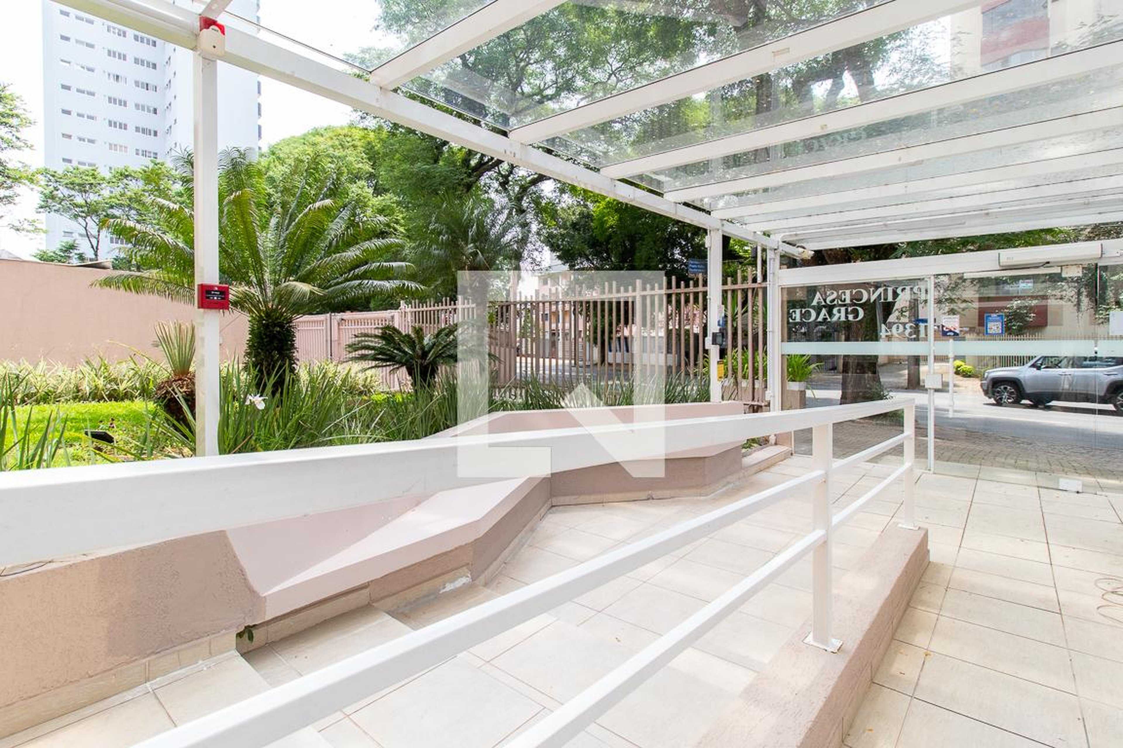 Hall de entrada Condomínio Princesa Grace