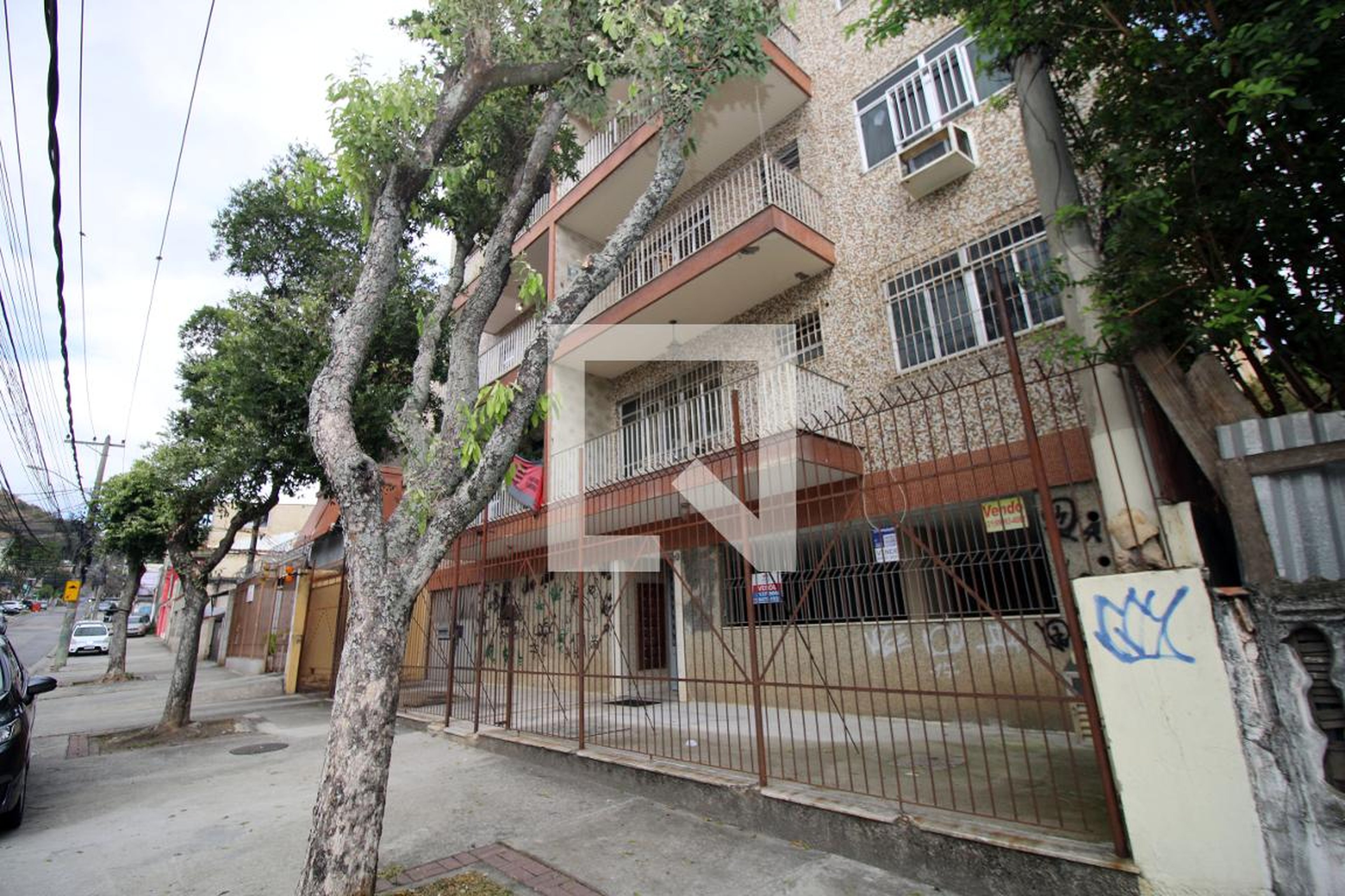 Fachada do Prédio Condomínio em Rua Bezerra de Menezes, 62