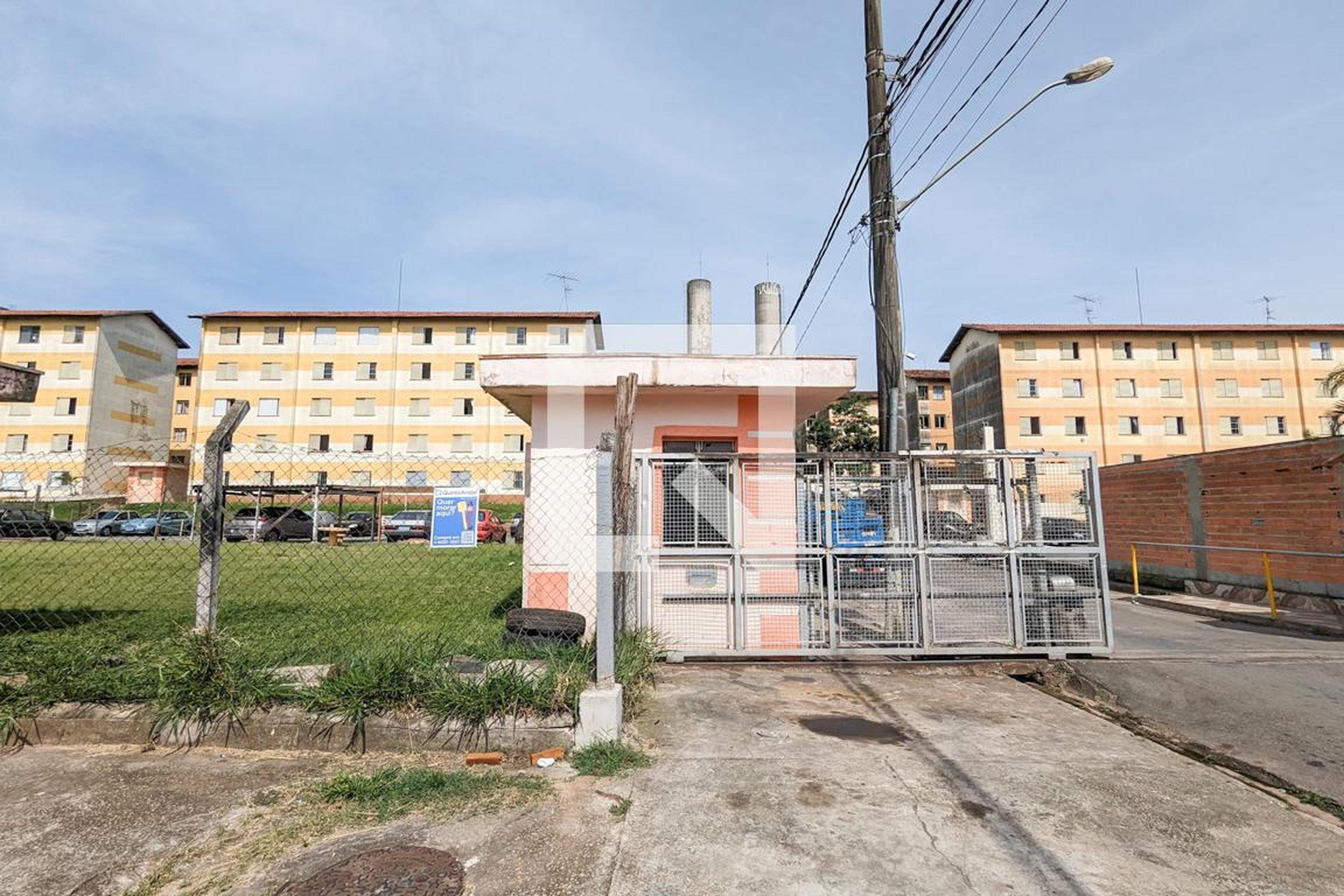 Fachada Condomínio CDHU