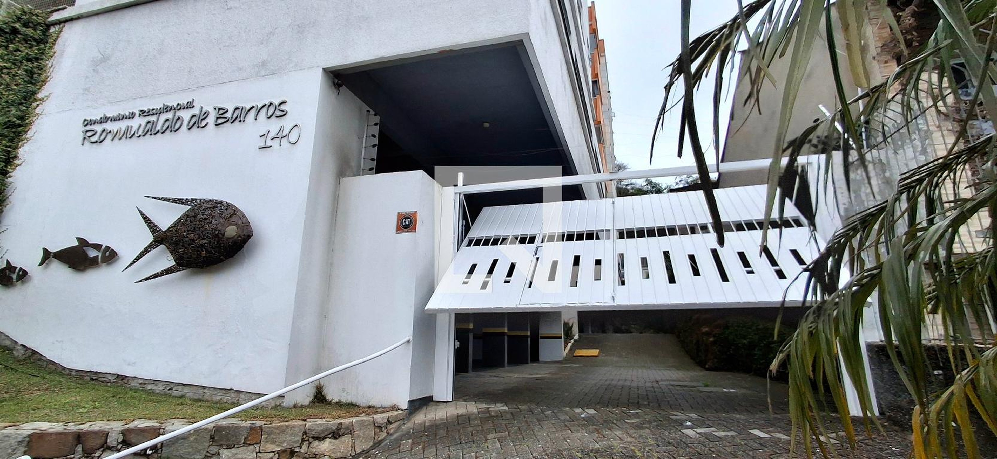 Fachada do Prédio Condomínio em Servidão Deolindo Costa, 141