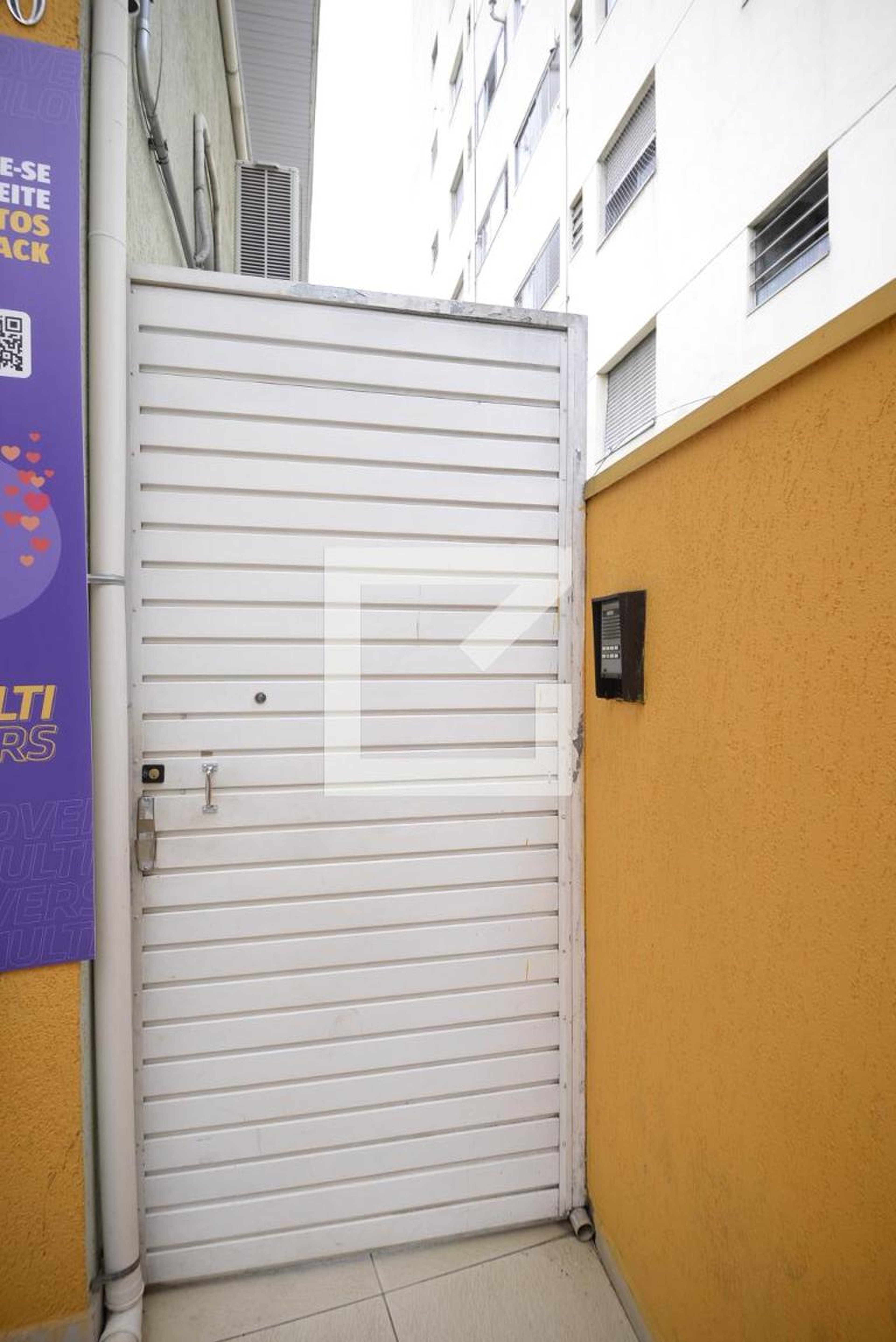 Fachada Condomínio em Rua Humberto I, 790