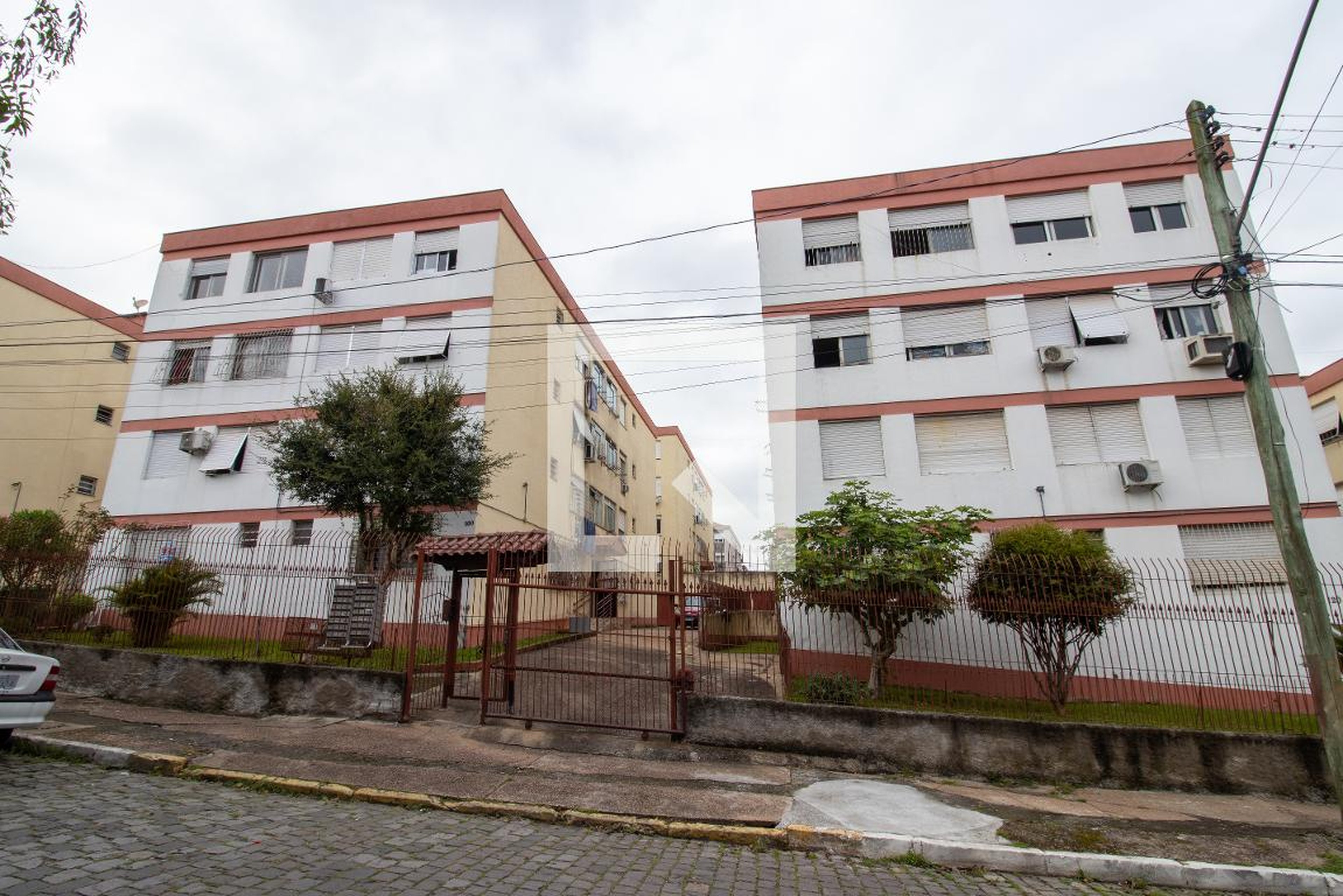Fachada Condomínio em Rua Marechal Francisco Antônio Bitencourt, 100