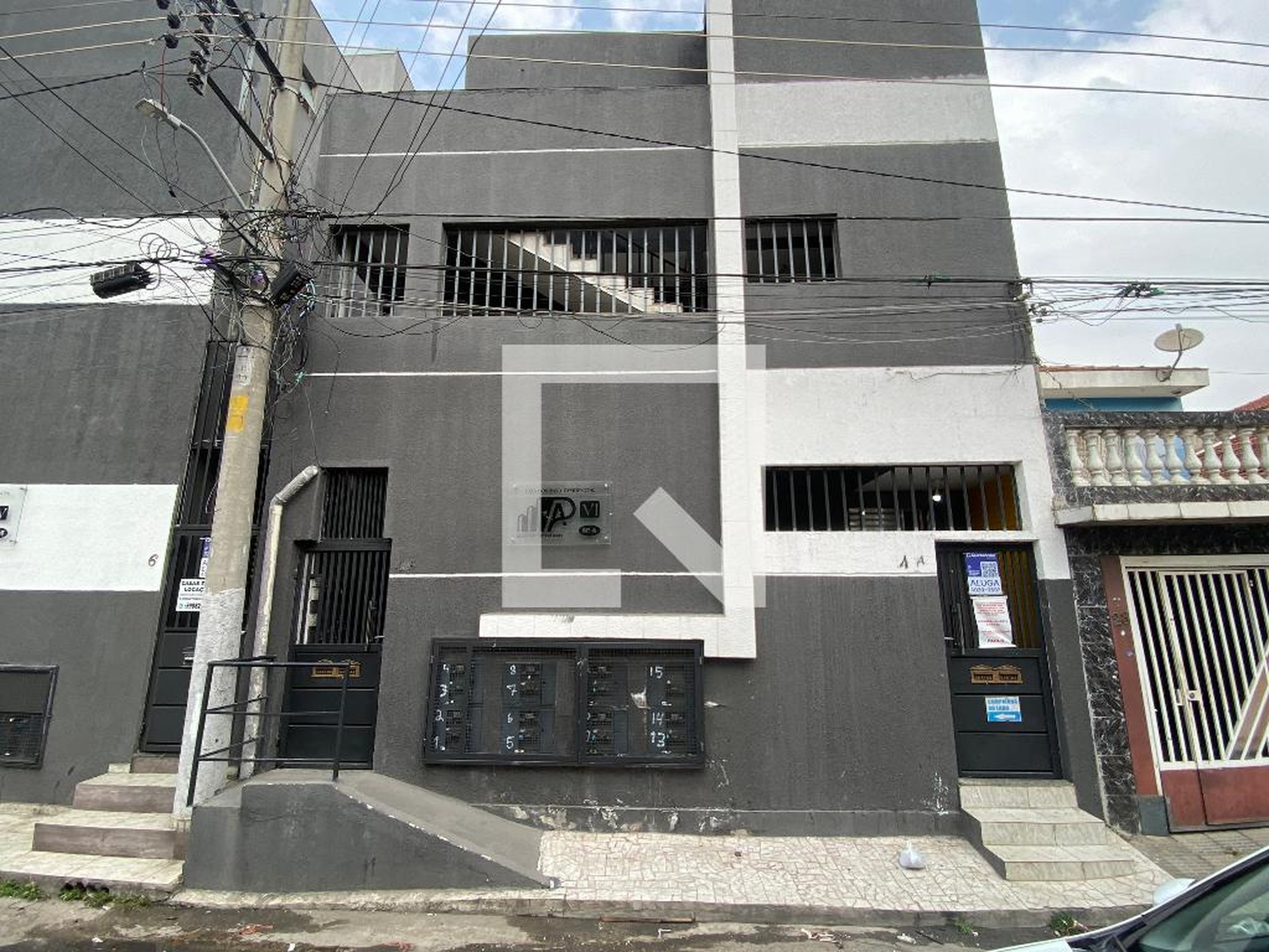 Fachada Condomínio em Rua Doutor José Gustavo Nunes, 4