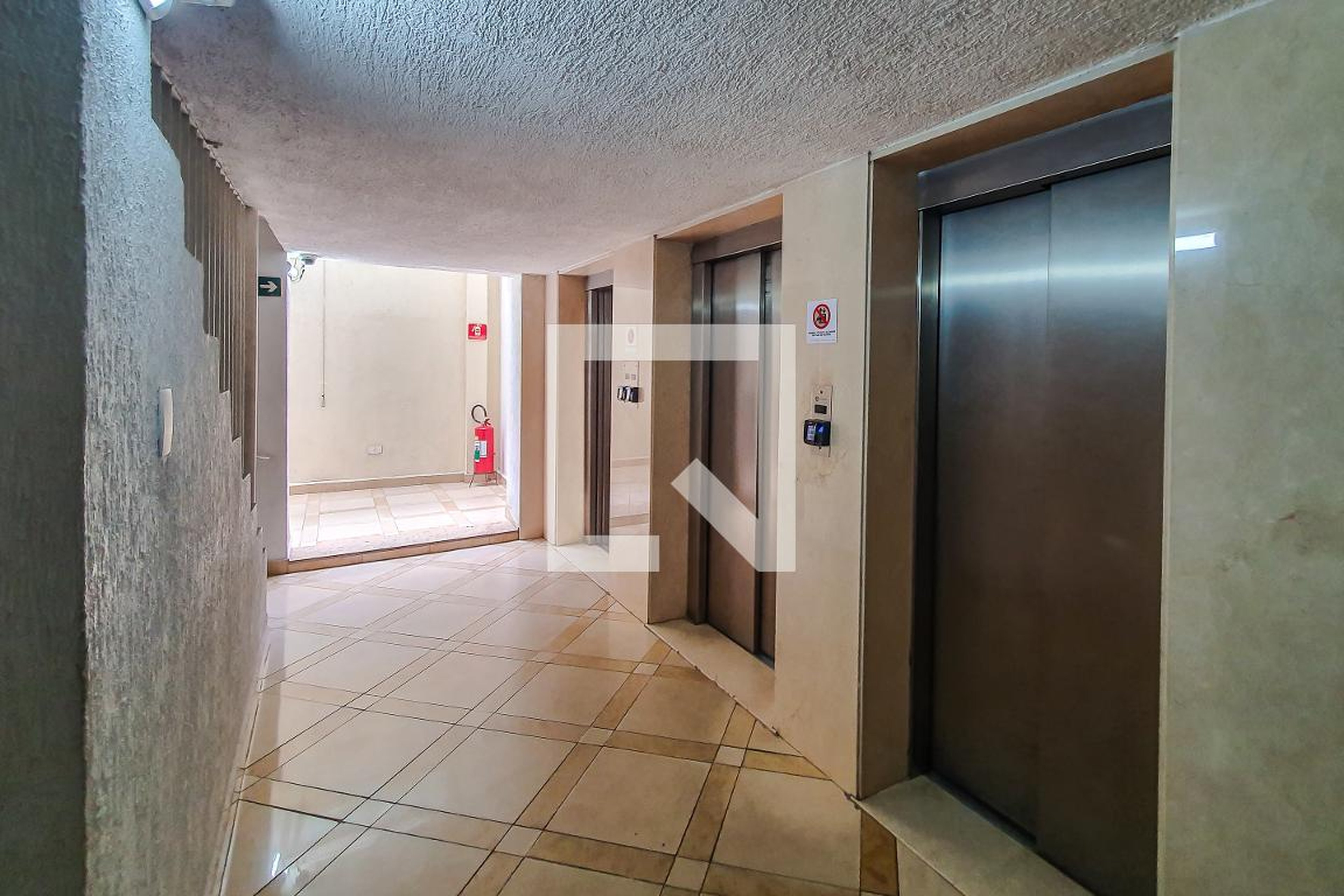 hall - Lafer