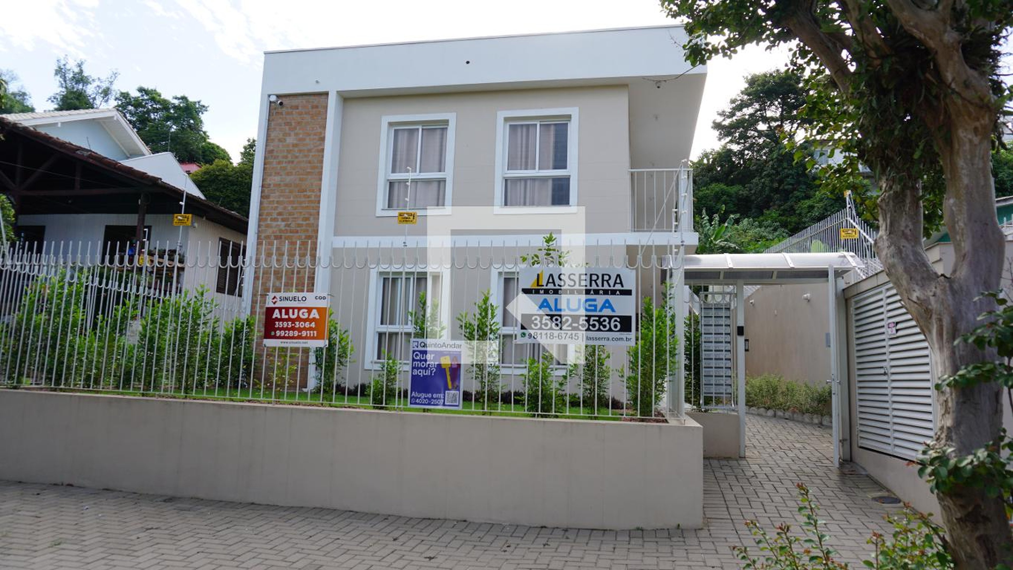 Fachada do Prédio Condomínio em Rua Caçador, 727