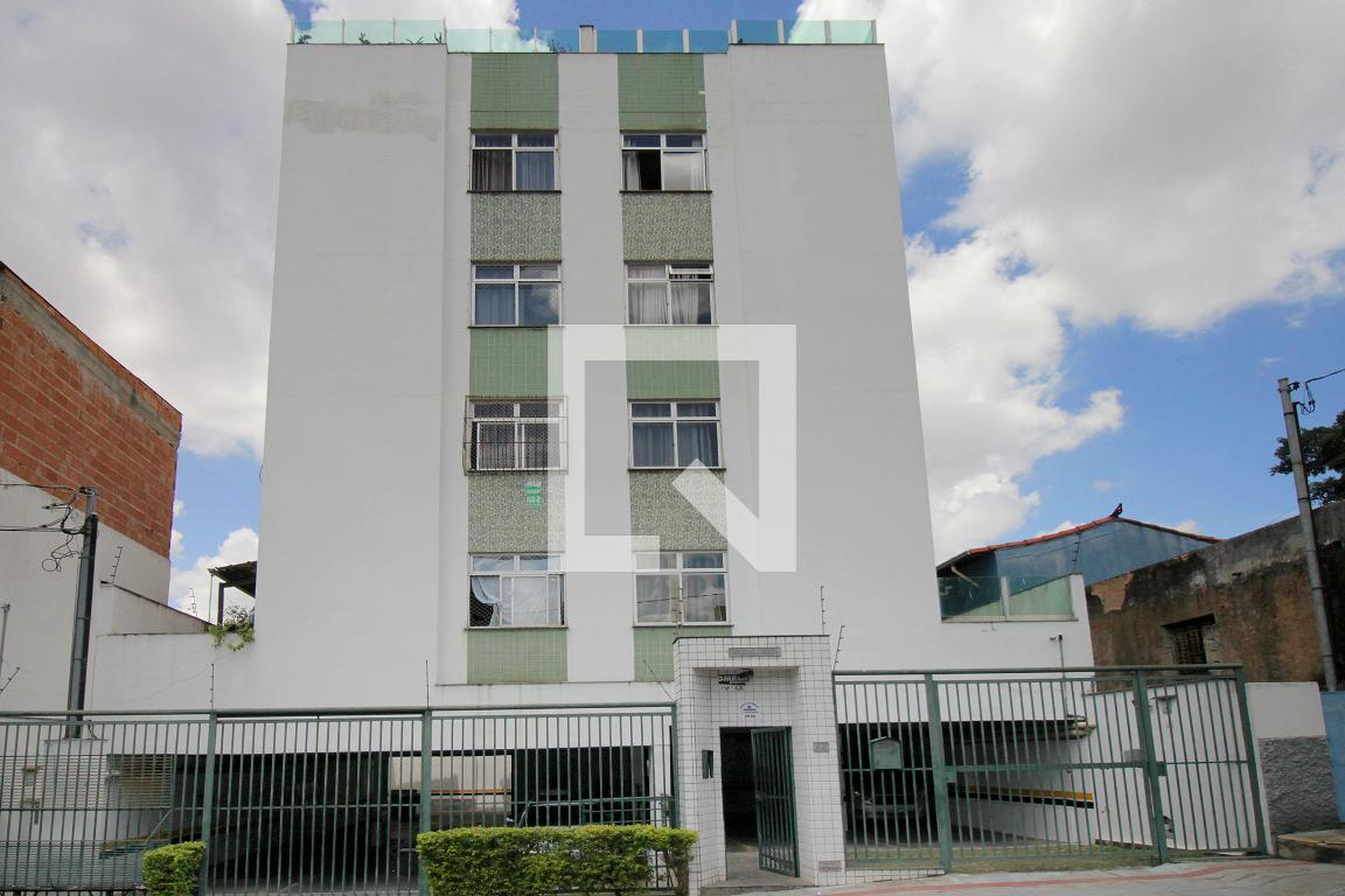 Fachada do Prédio Condomínio em Rua Lídia de Melo, 55