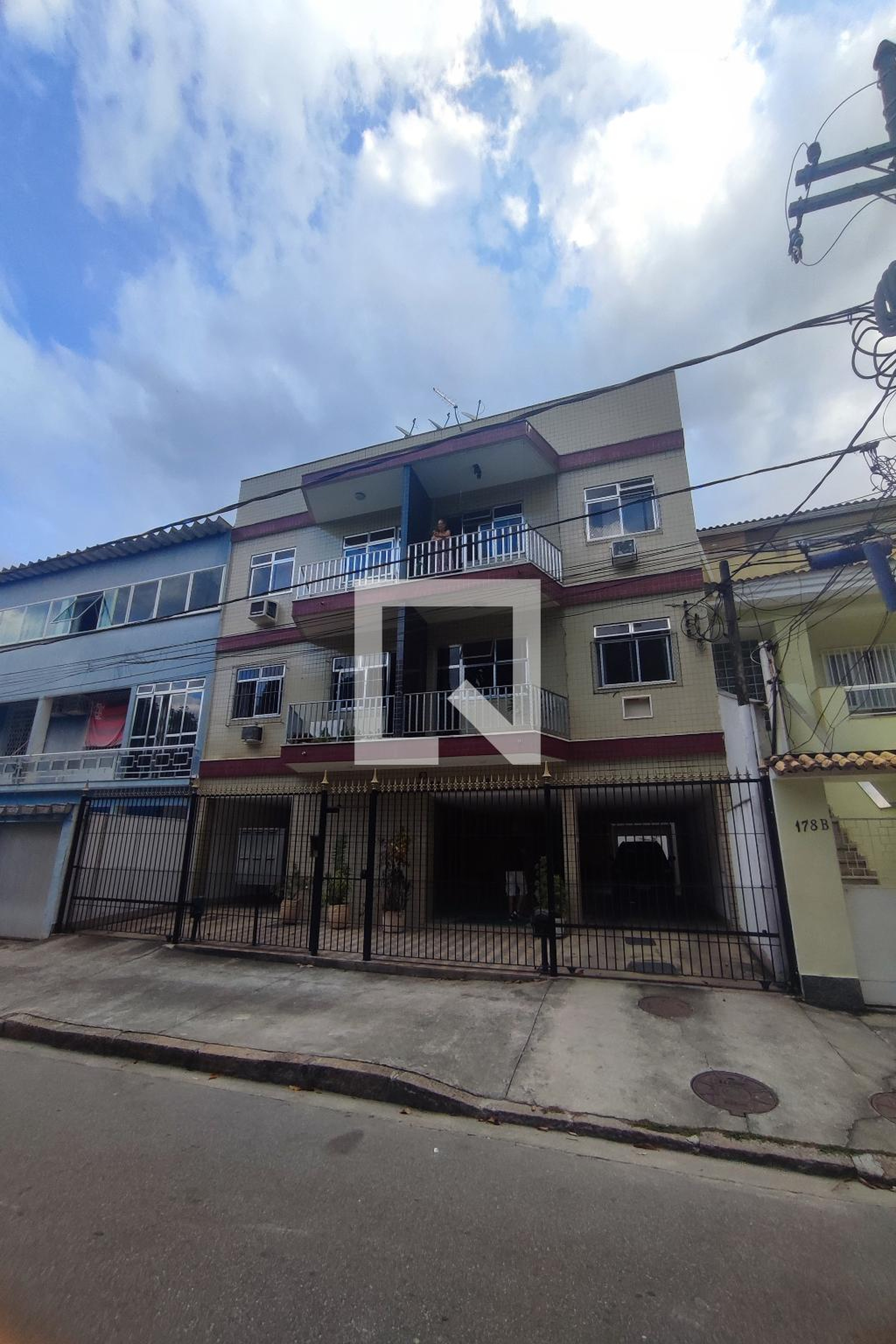 Fachada Condomínio em Rua Gazeta da Noite, 182