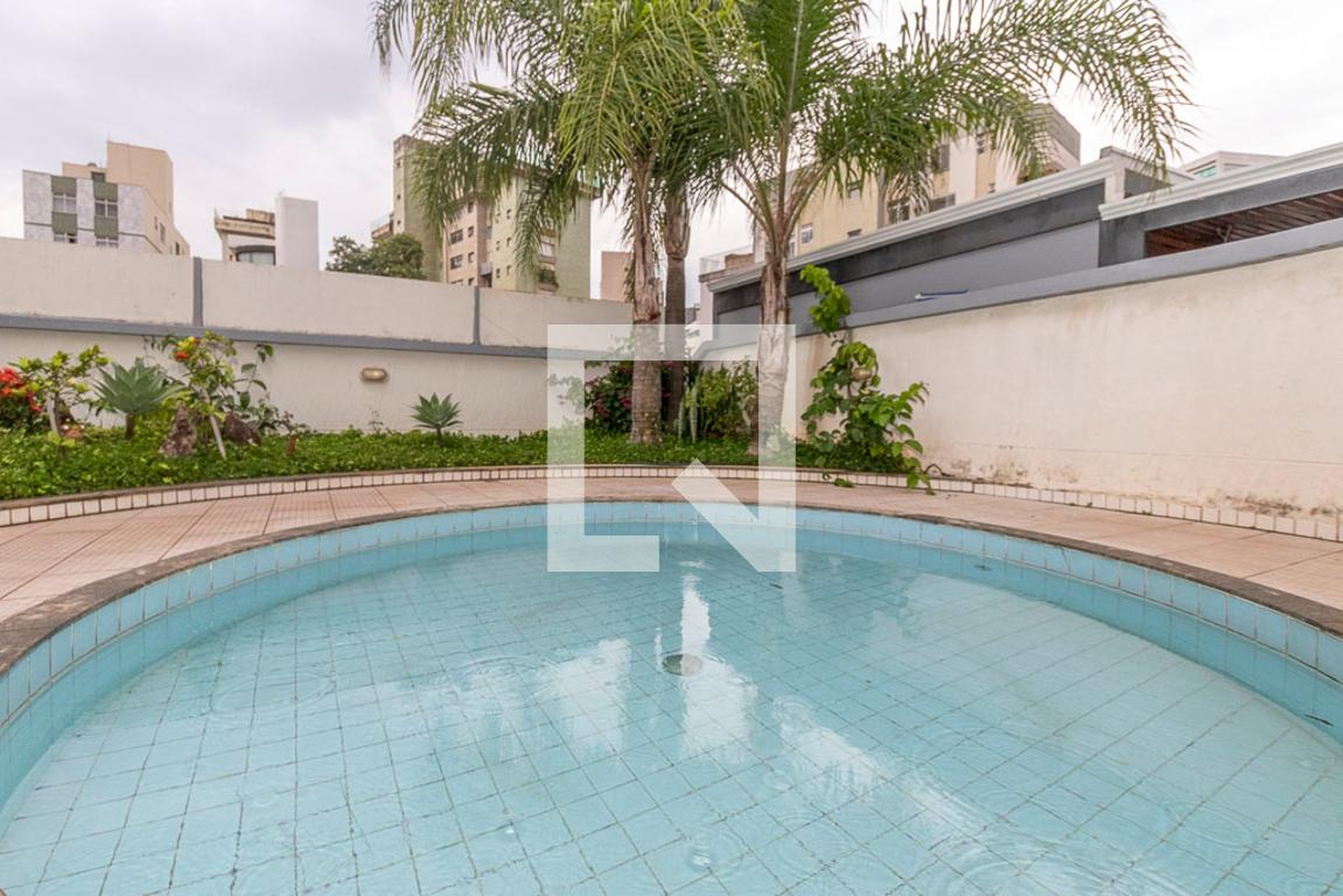 Piscina - Edifício The Landmark