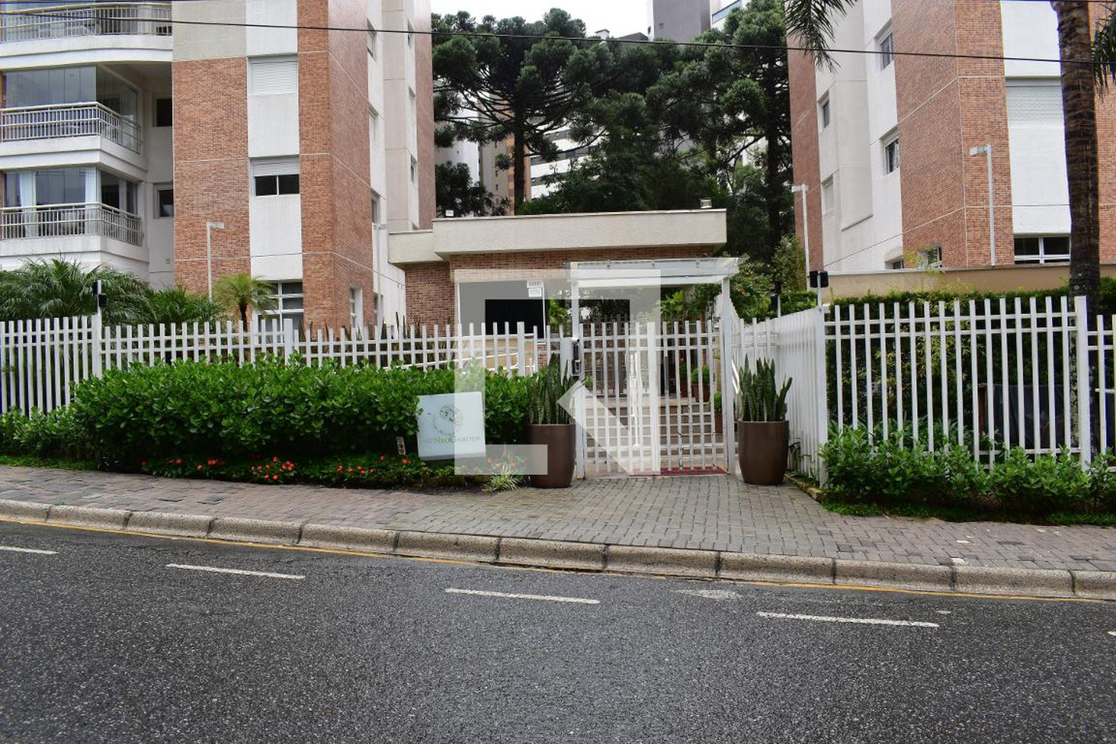 Fachada do condomínio Condomínio Neogarden
