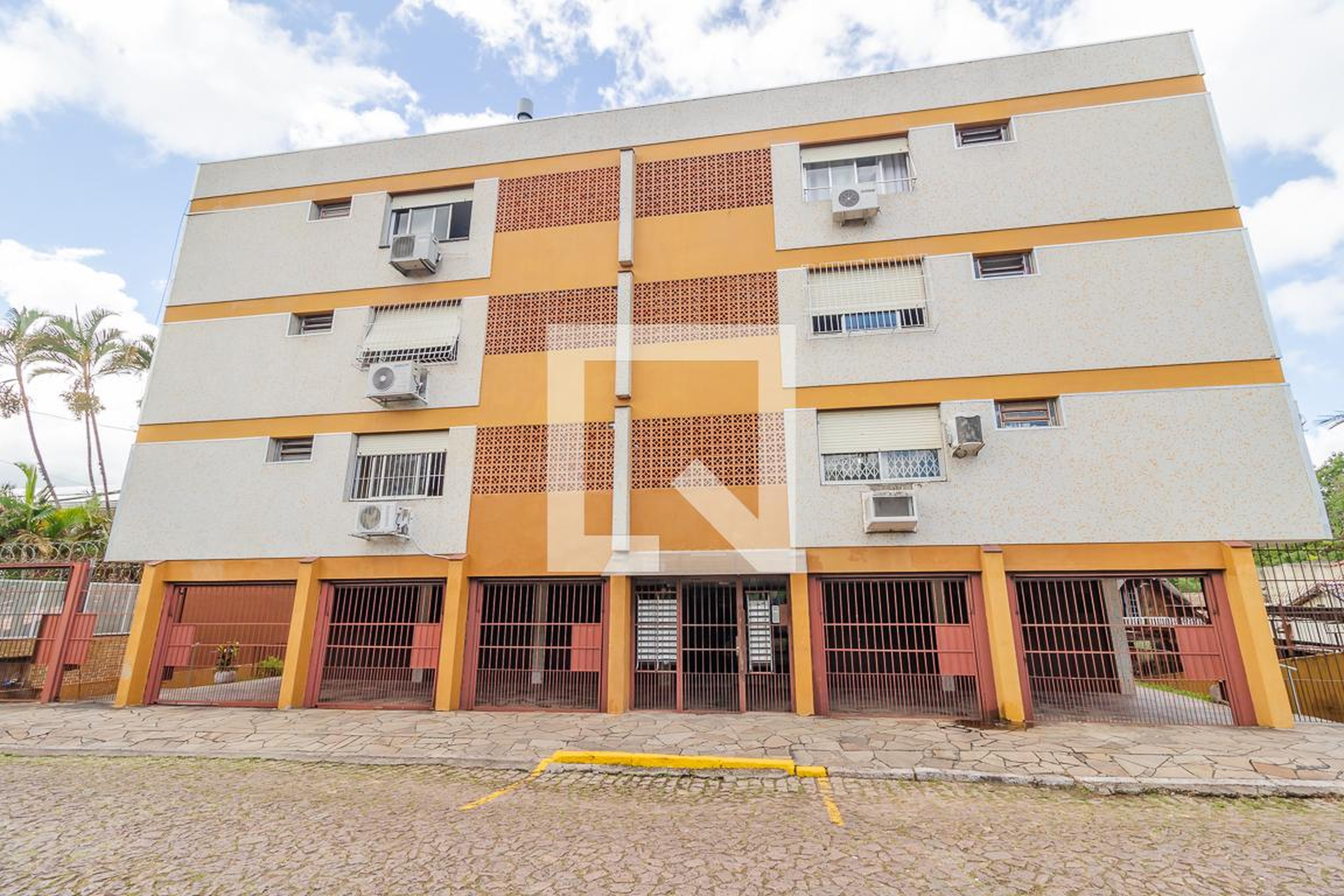 Fachada Condomínio Edifio Mascarello