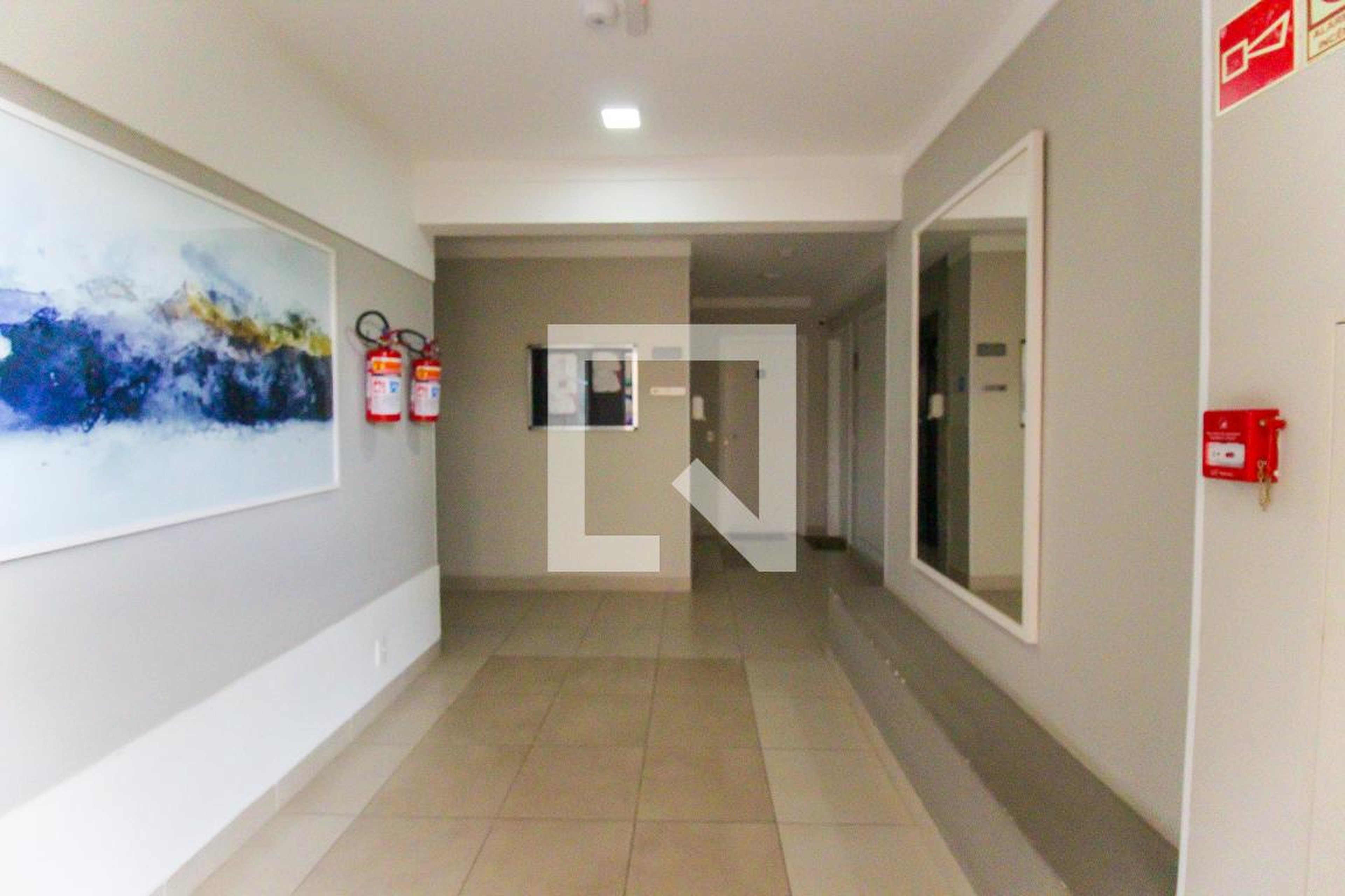 Hall de entrada - Plano e Jacu Pêssego