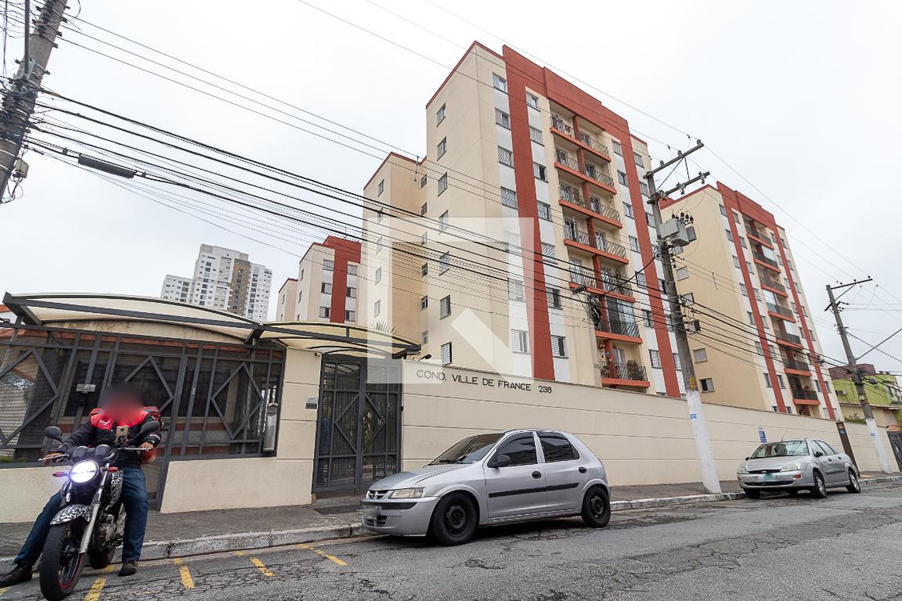 Fachada do Prédio Condomínio Ville de France