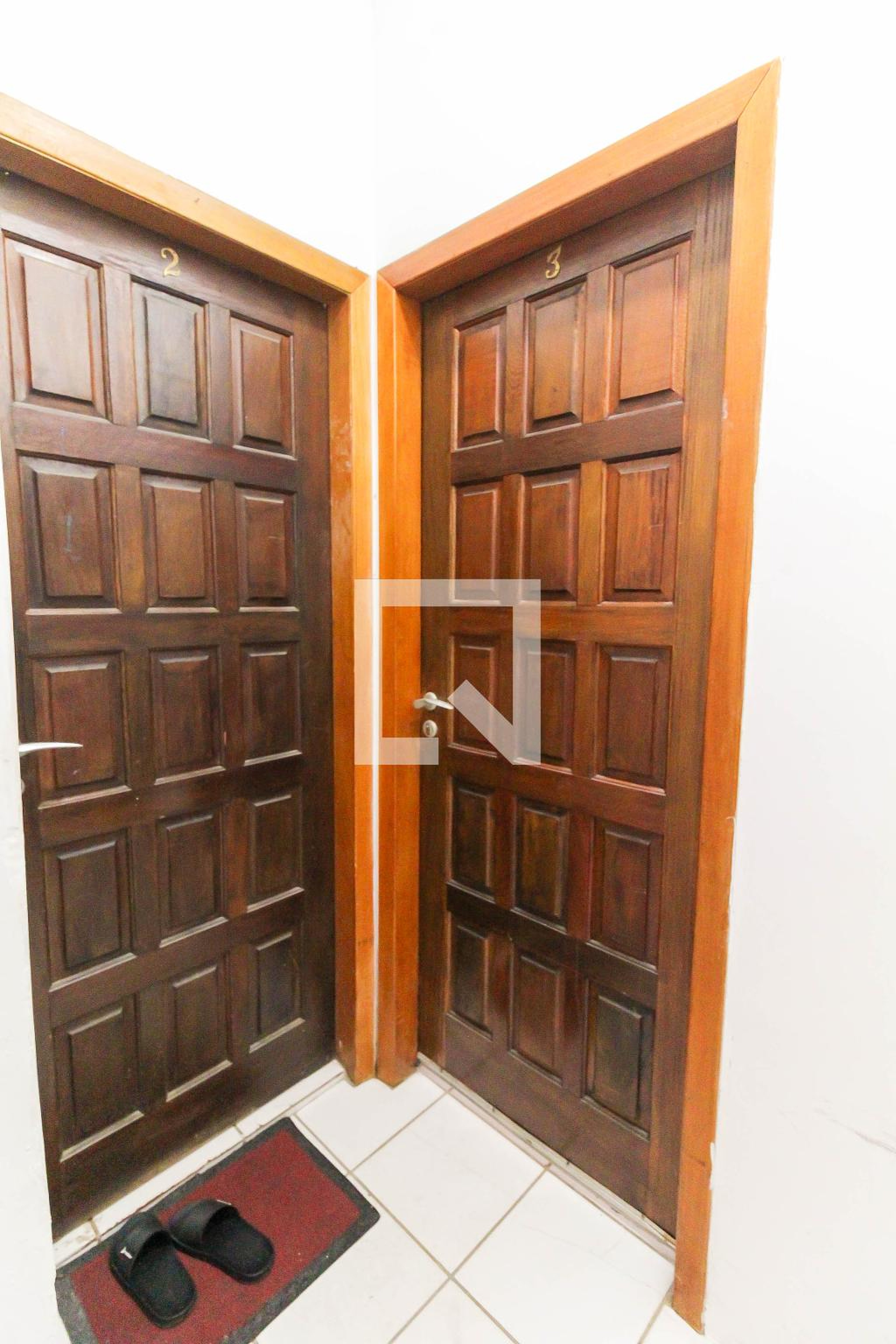 Hall - null