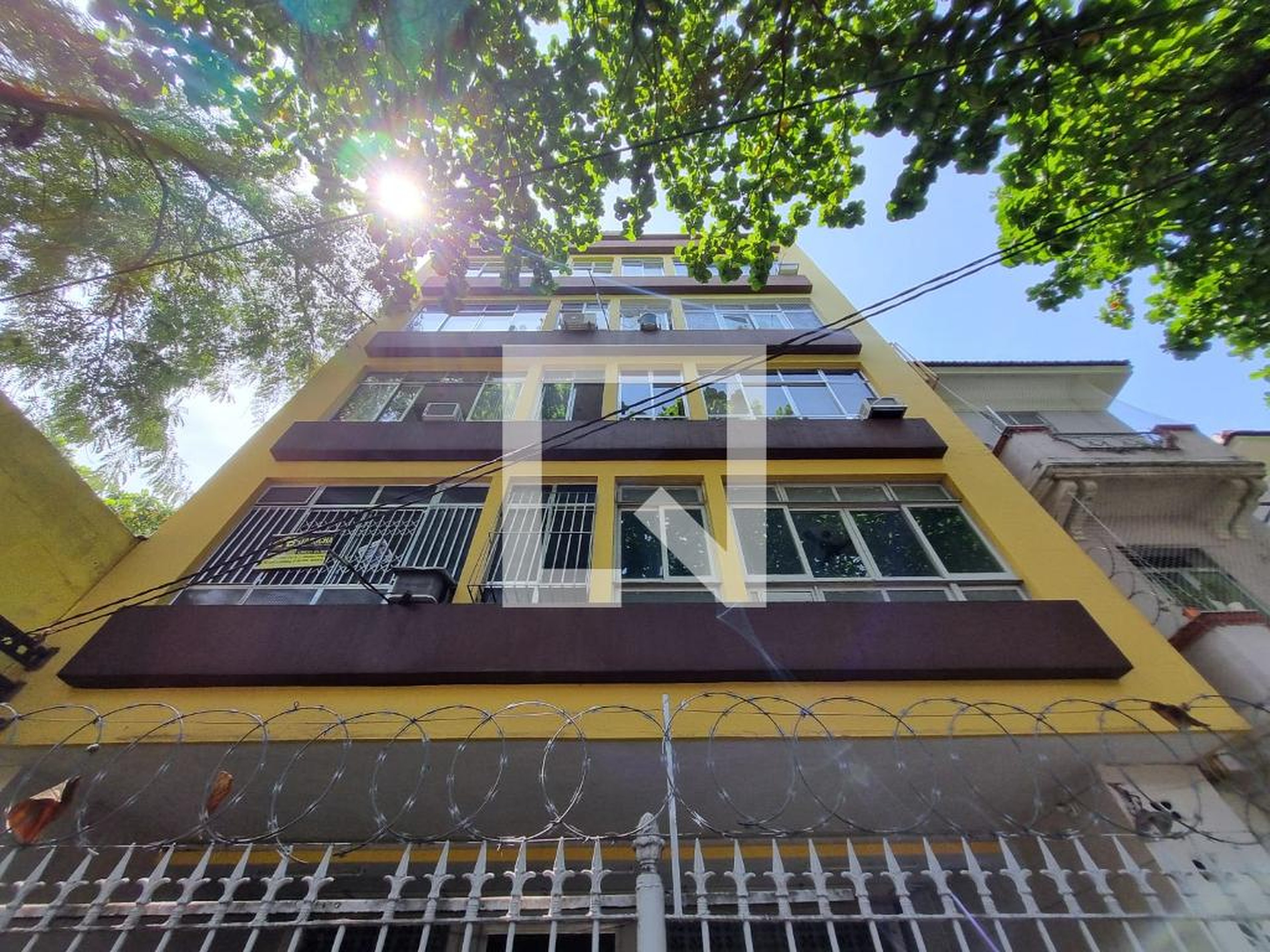 Fachada Condomínio em Rua Visconde de Abaeté, 118