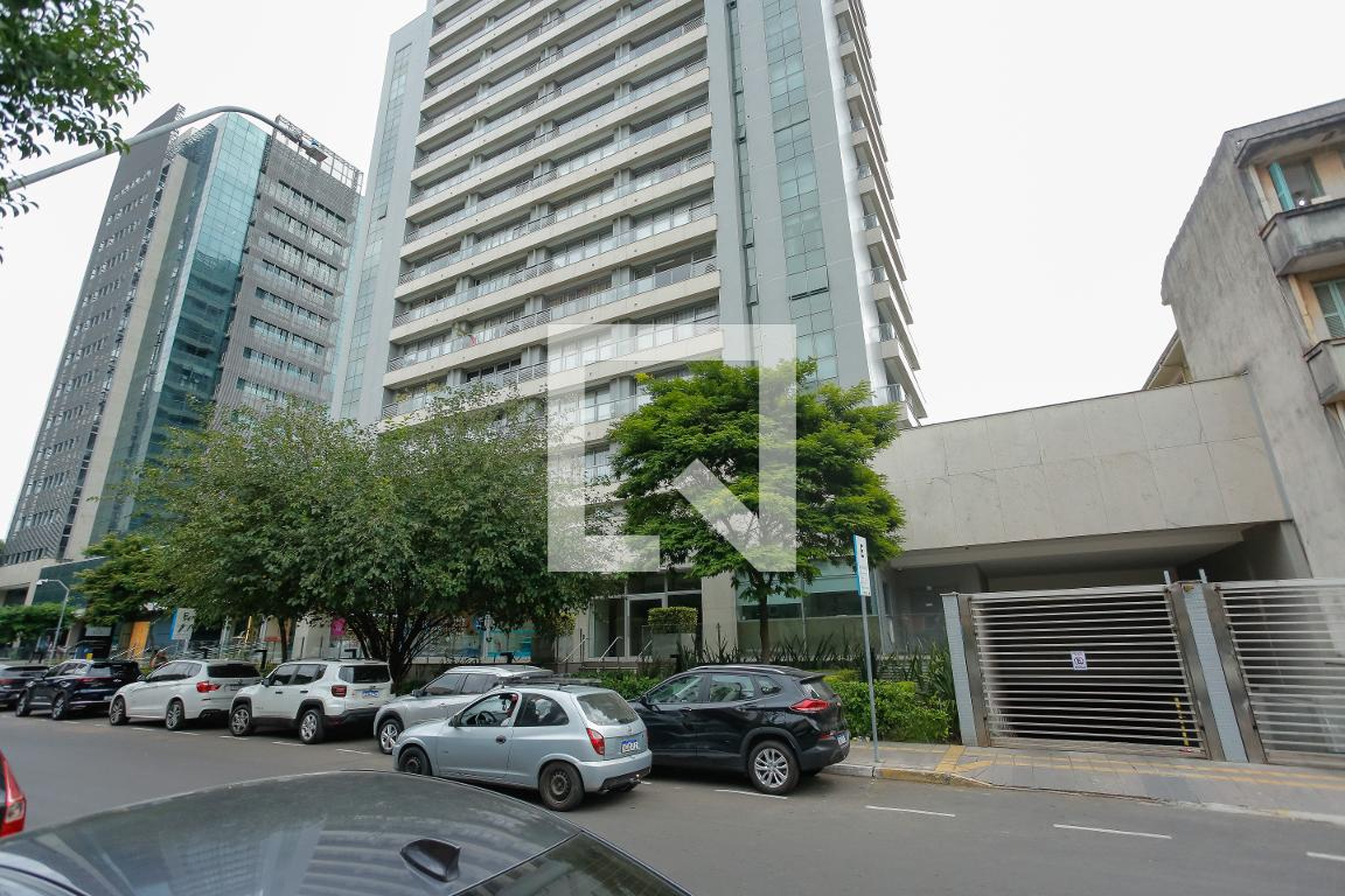 Fachada do Prédio Condomínio TREND 24 RESIDENCE
