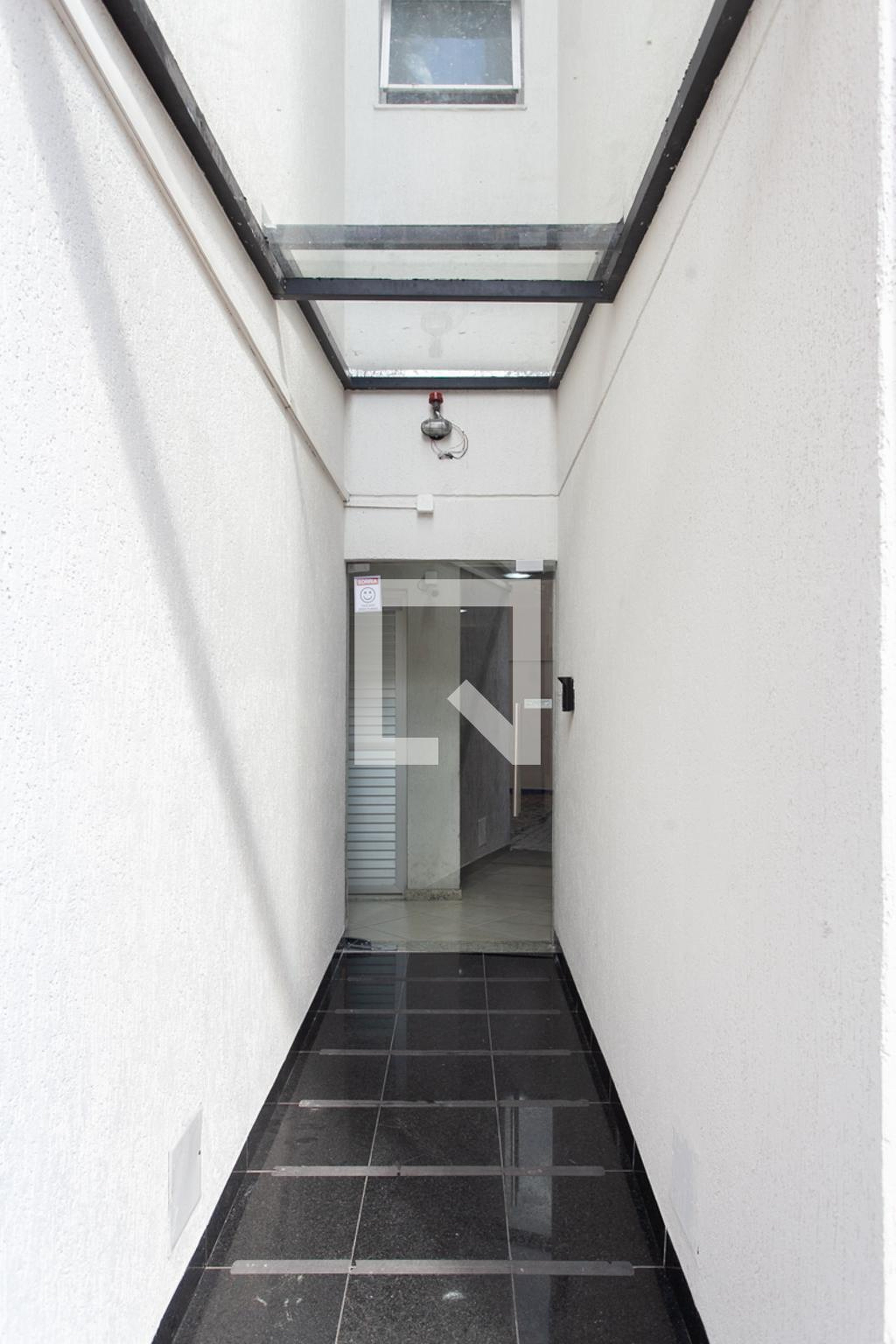 Entrada do prédio - ST Raphael