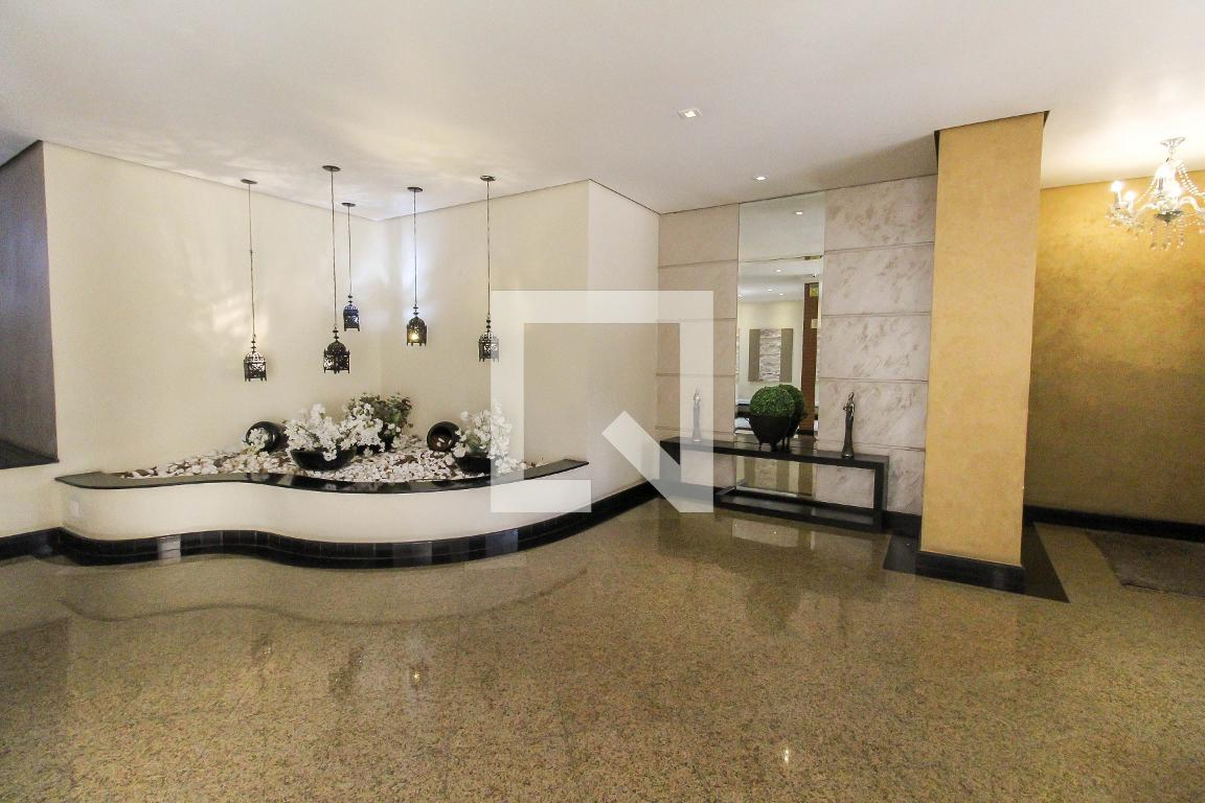 Hall de Entrada - Beverly Hills
