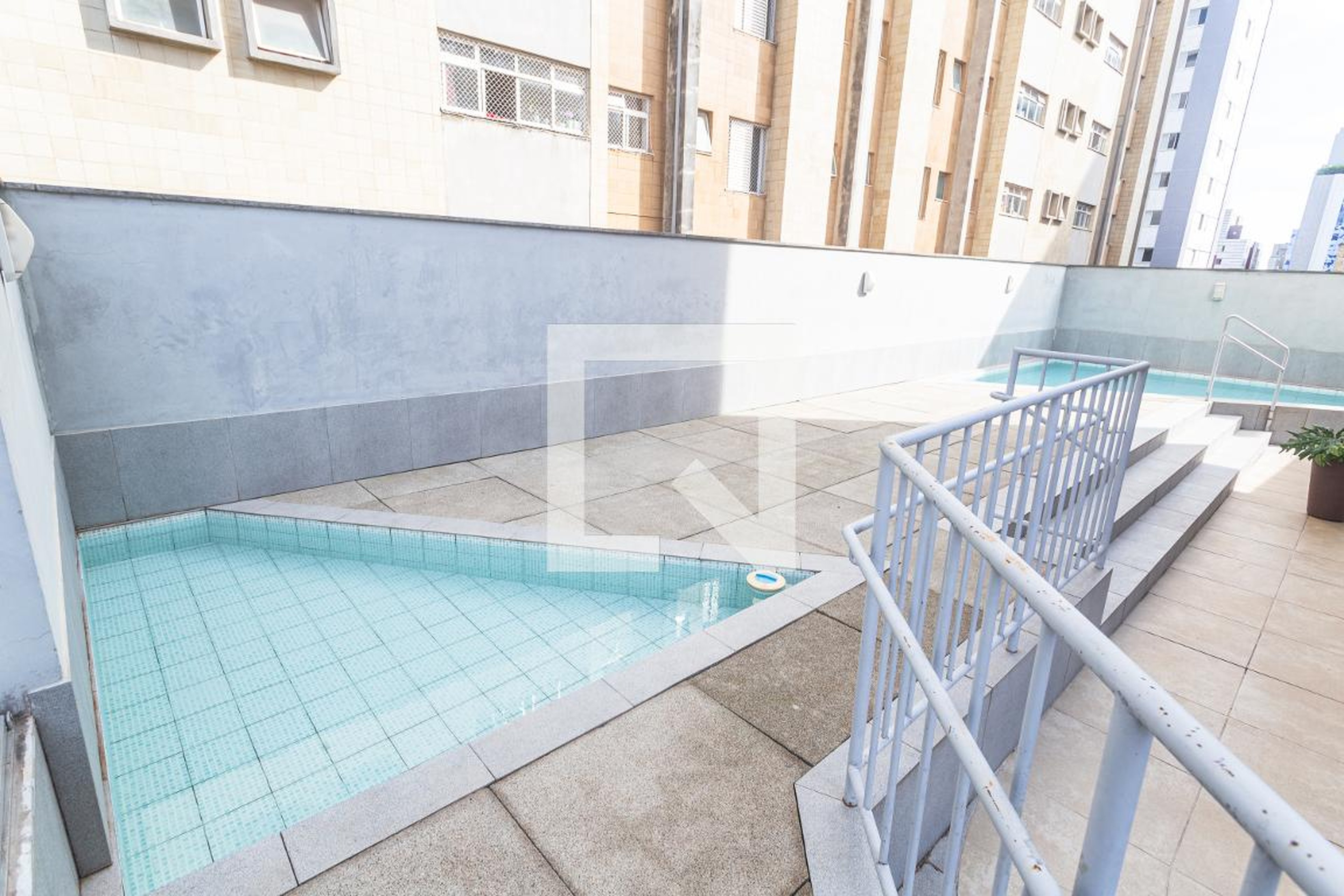 Área da Piscina - Edifício Pres de Tout