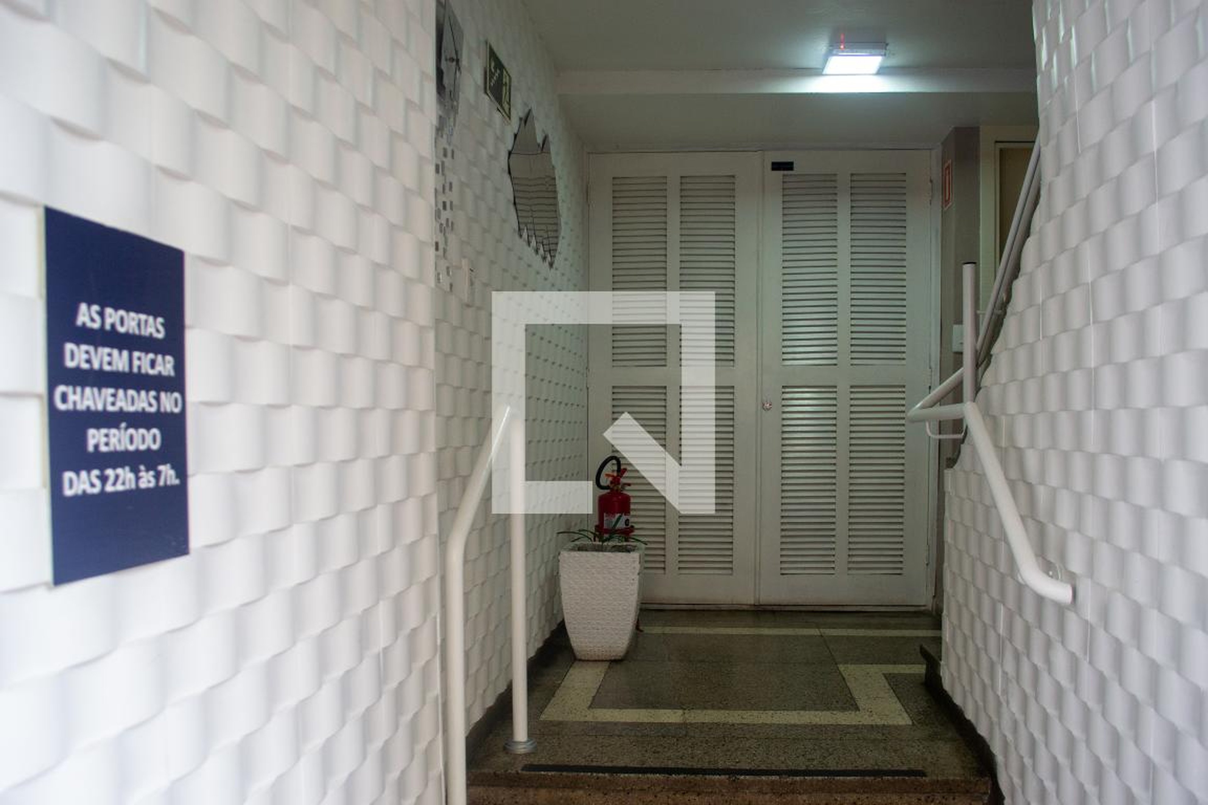 Entrada do prédio - Monte Rey