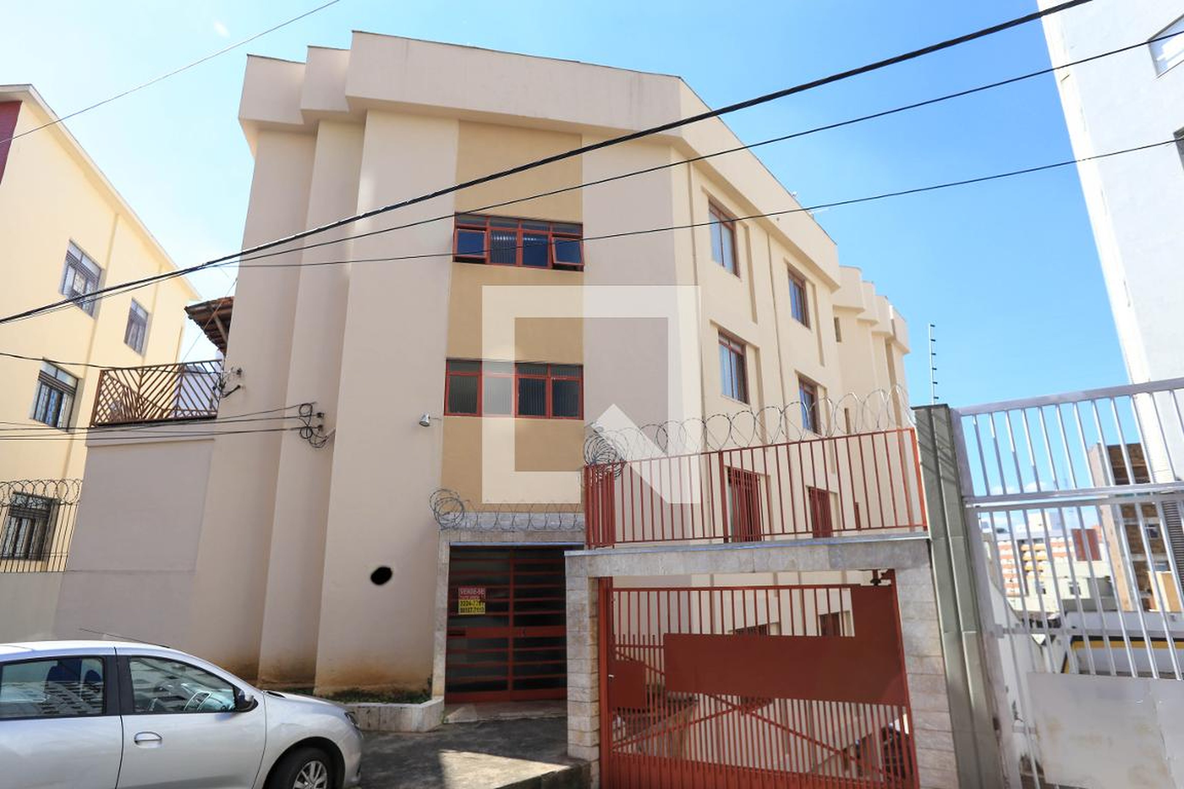 Fachada Condomínio em Rua Bolívia, 45