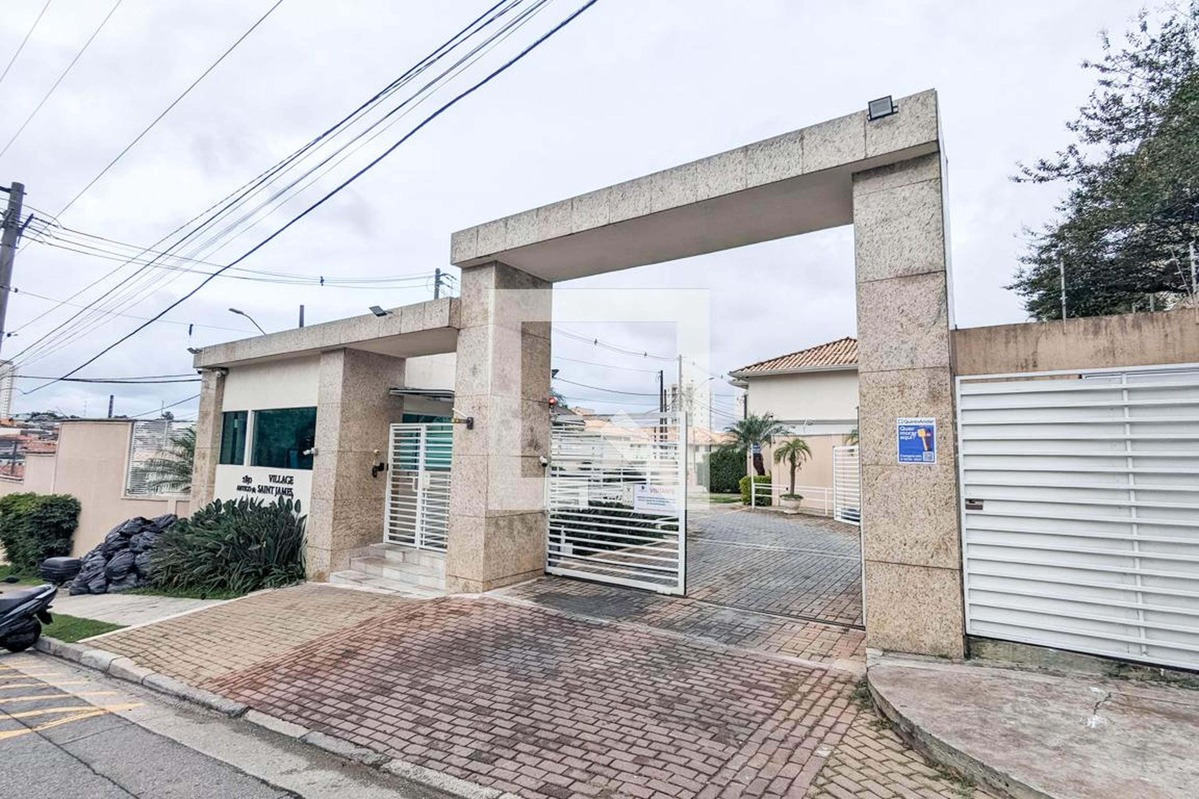 Fachada Residencial Village Saint James