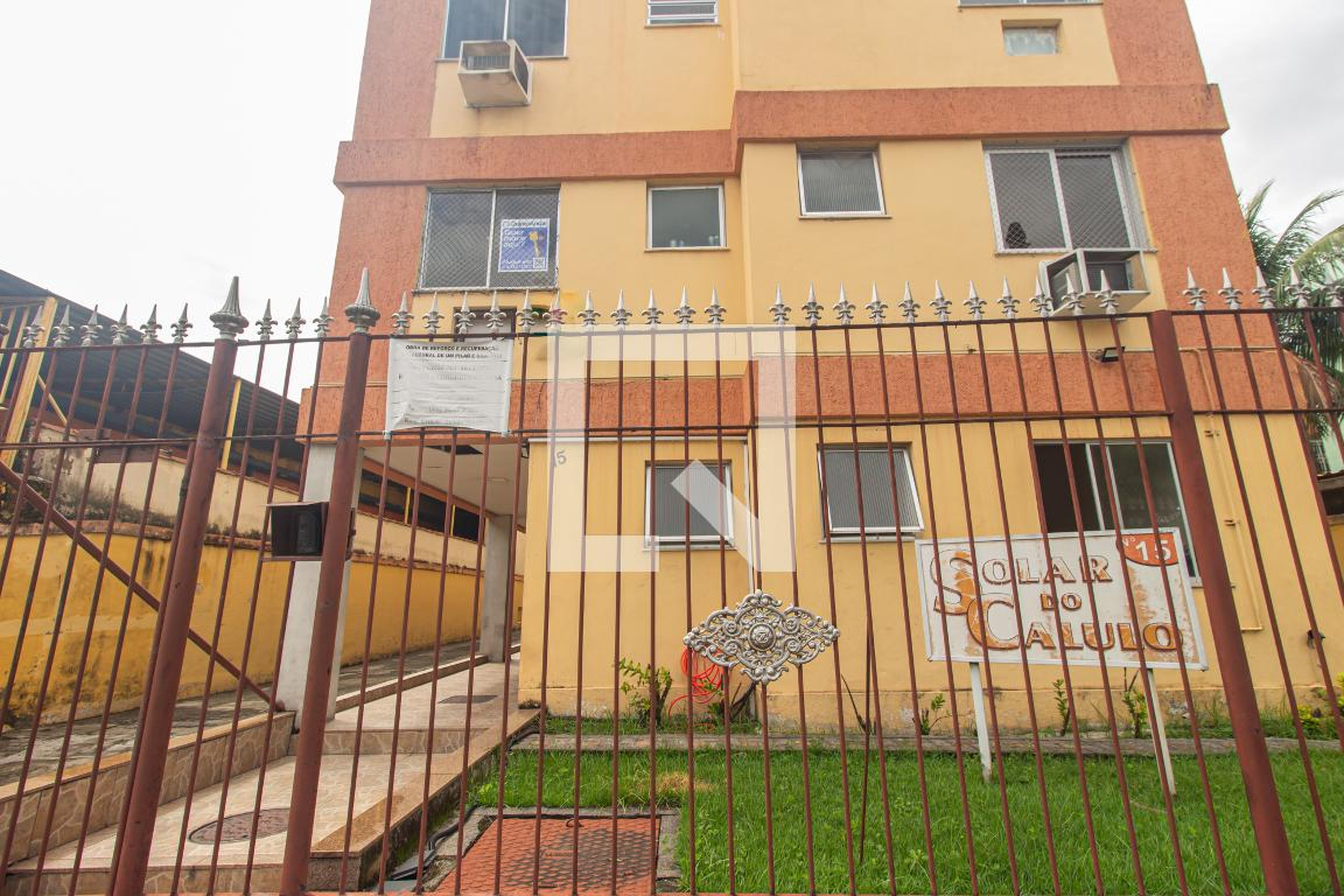 Fachada do condomínio Condomínio em Rua Moranga, 15