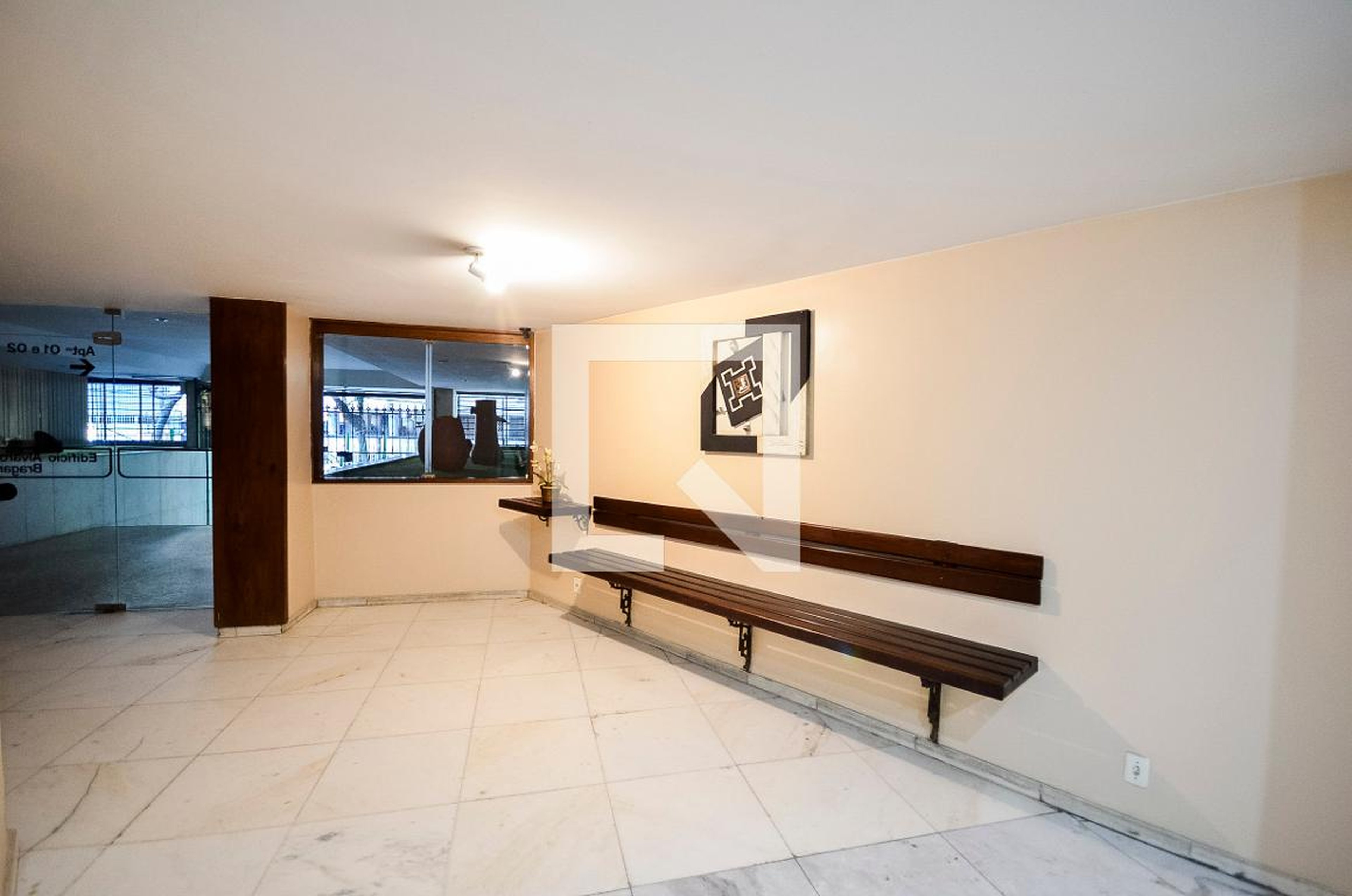 Hall - Edifício Quartier Montreal