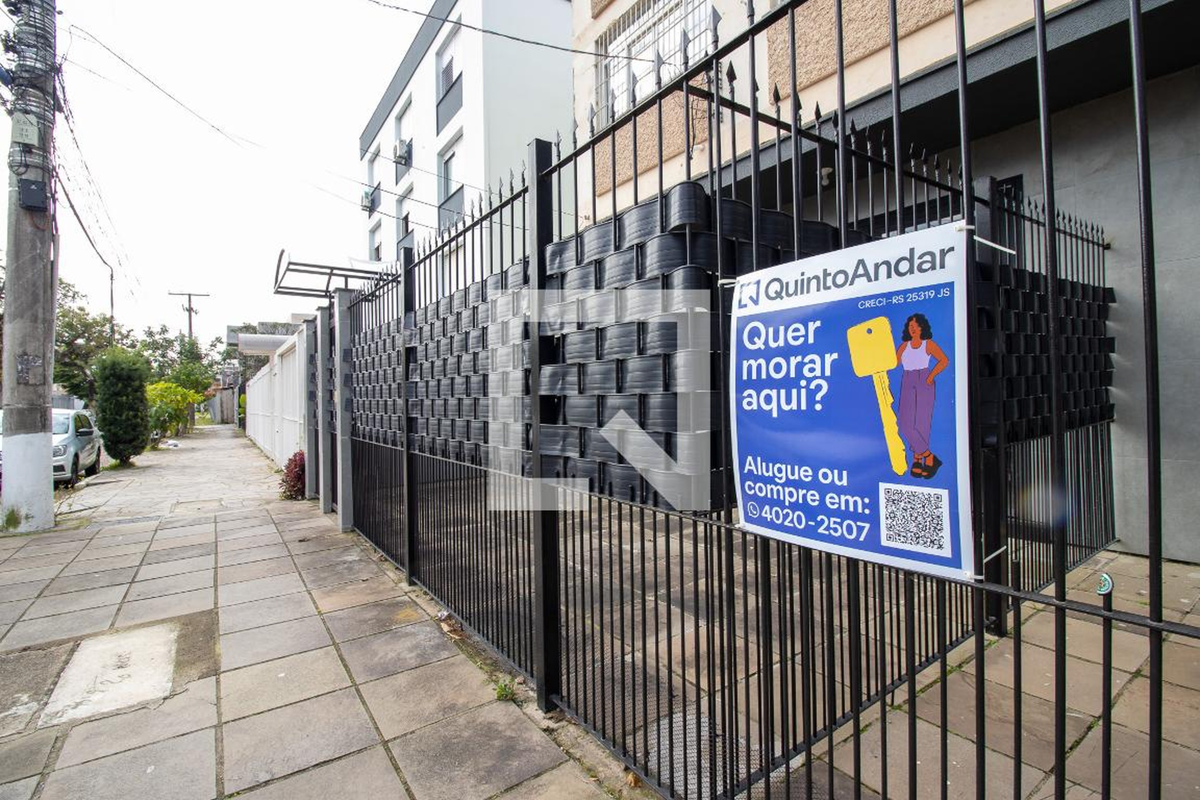 Fachada Condomínio em Rua Engenheiro João Luderitz, 236