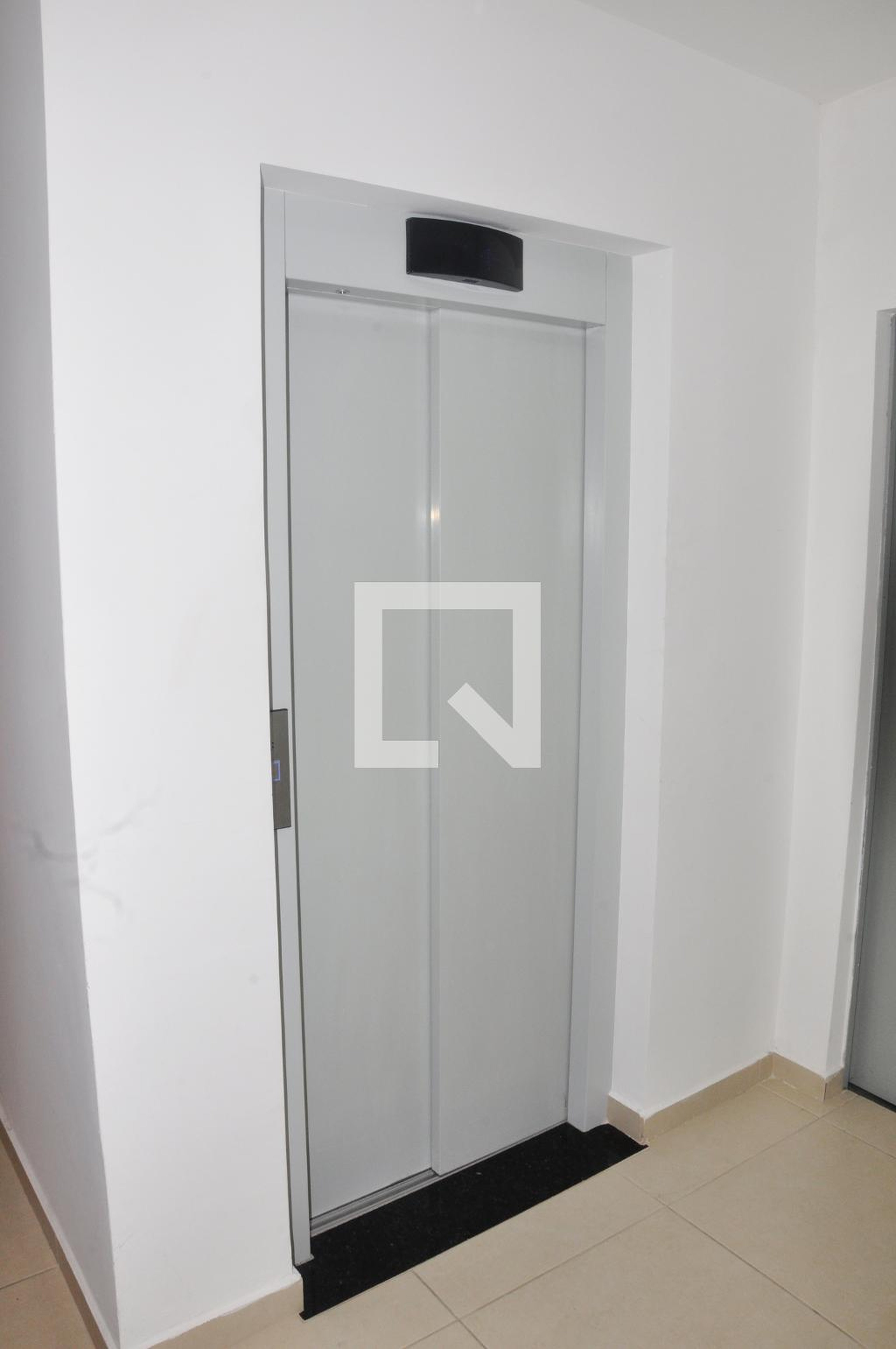 Elevador - Residencial Real North Jordão