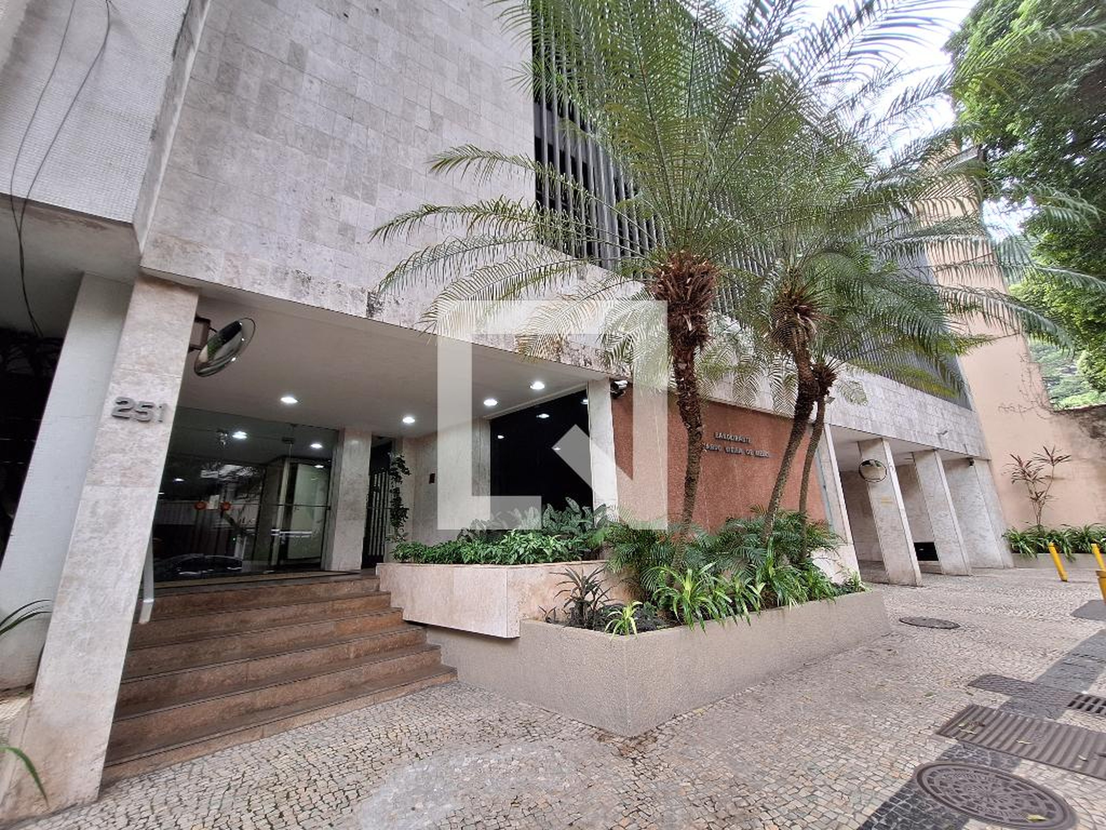 Fachada Condomínio Bandeirante Bernardo Vieira de Melo