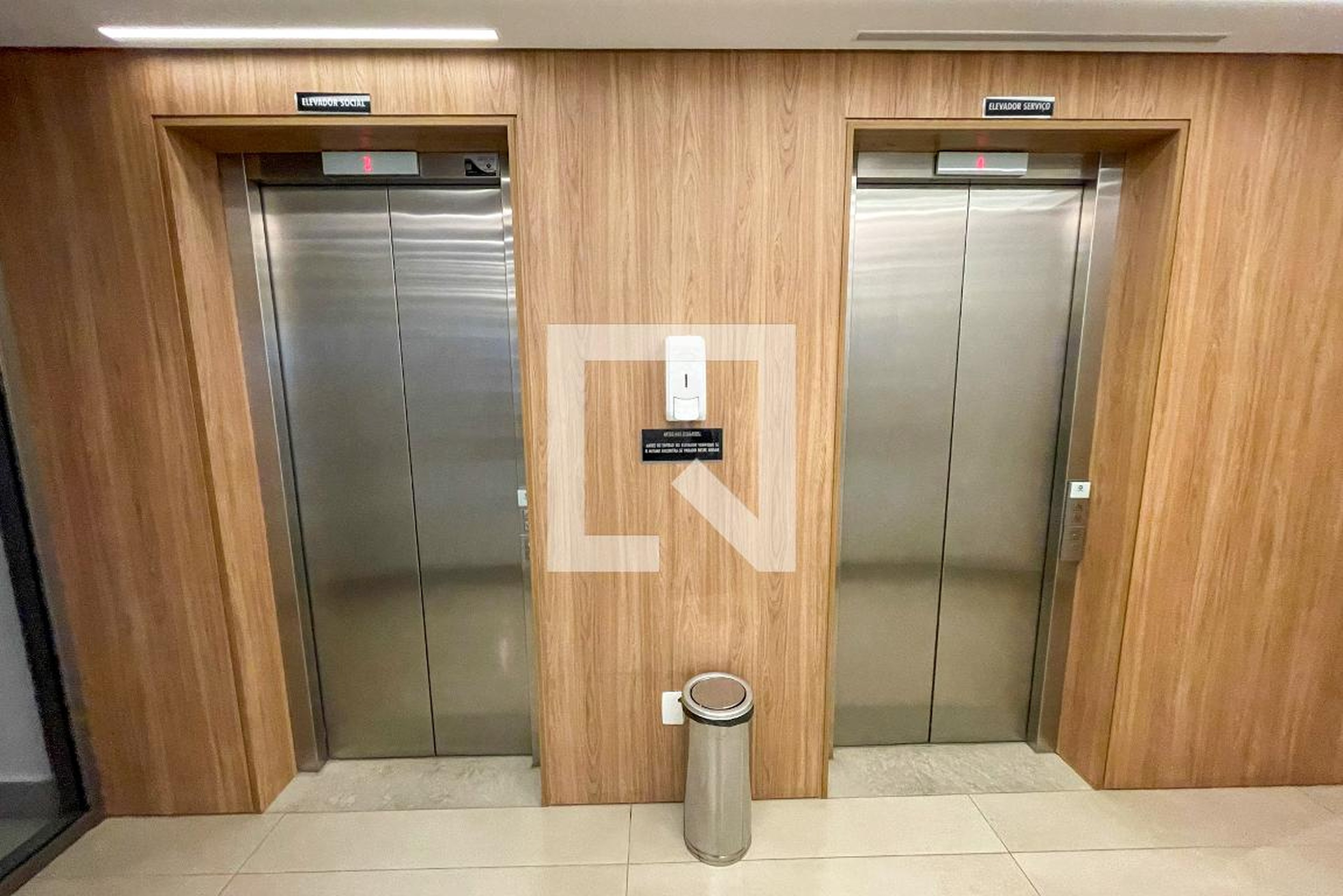 Elevador - Studio Oliveira Dias