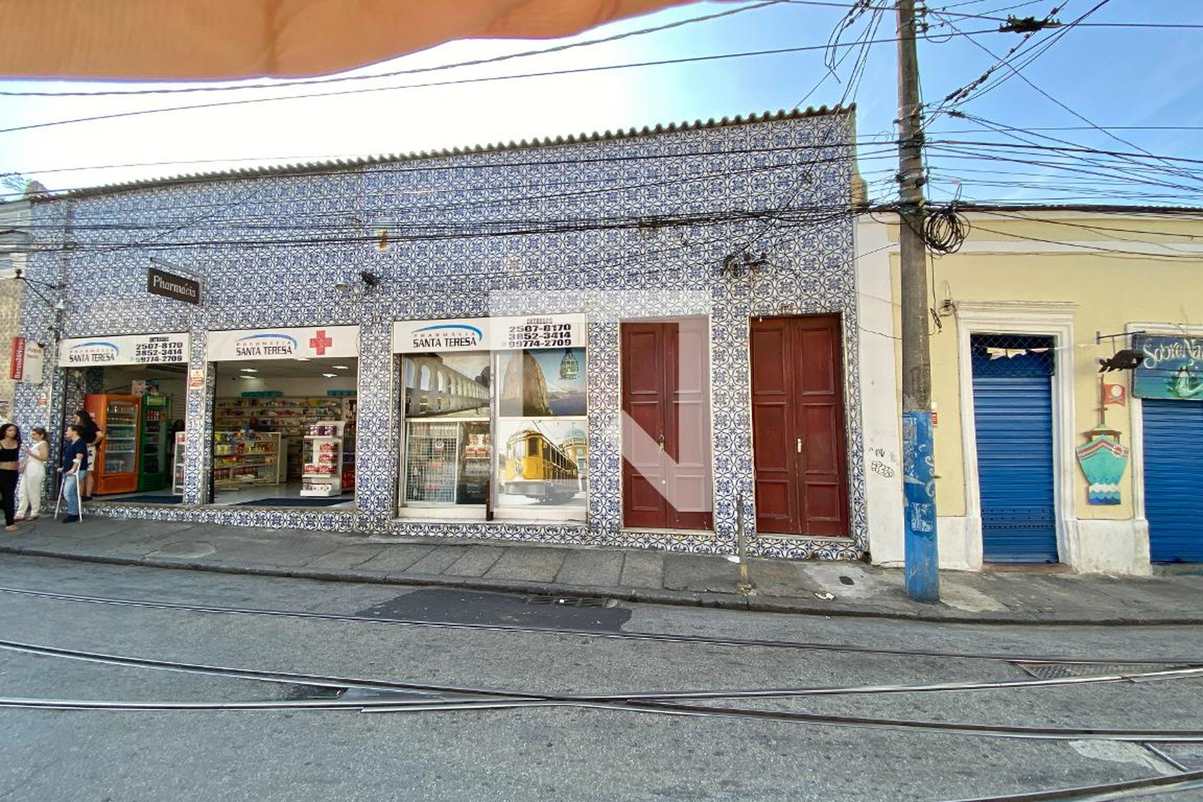 Fachada Condomínio em Rua Almirante Alexandrino, 442