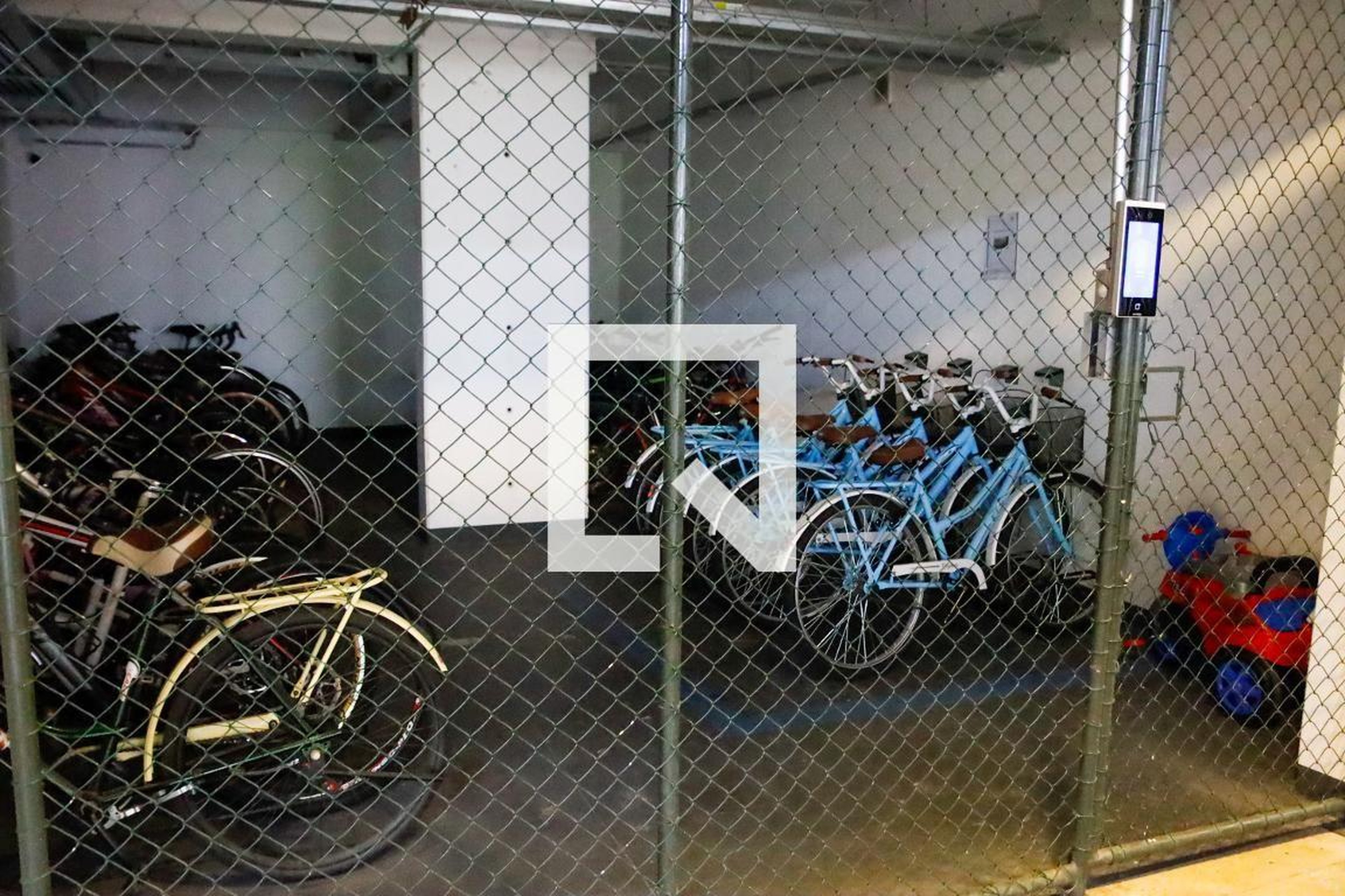 Bicicletario - Boulevard Parque Central