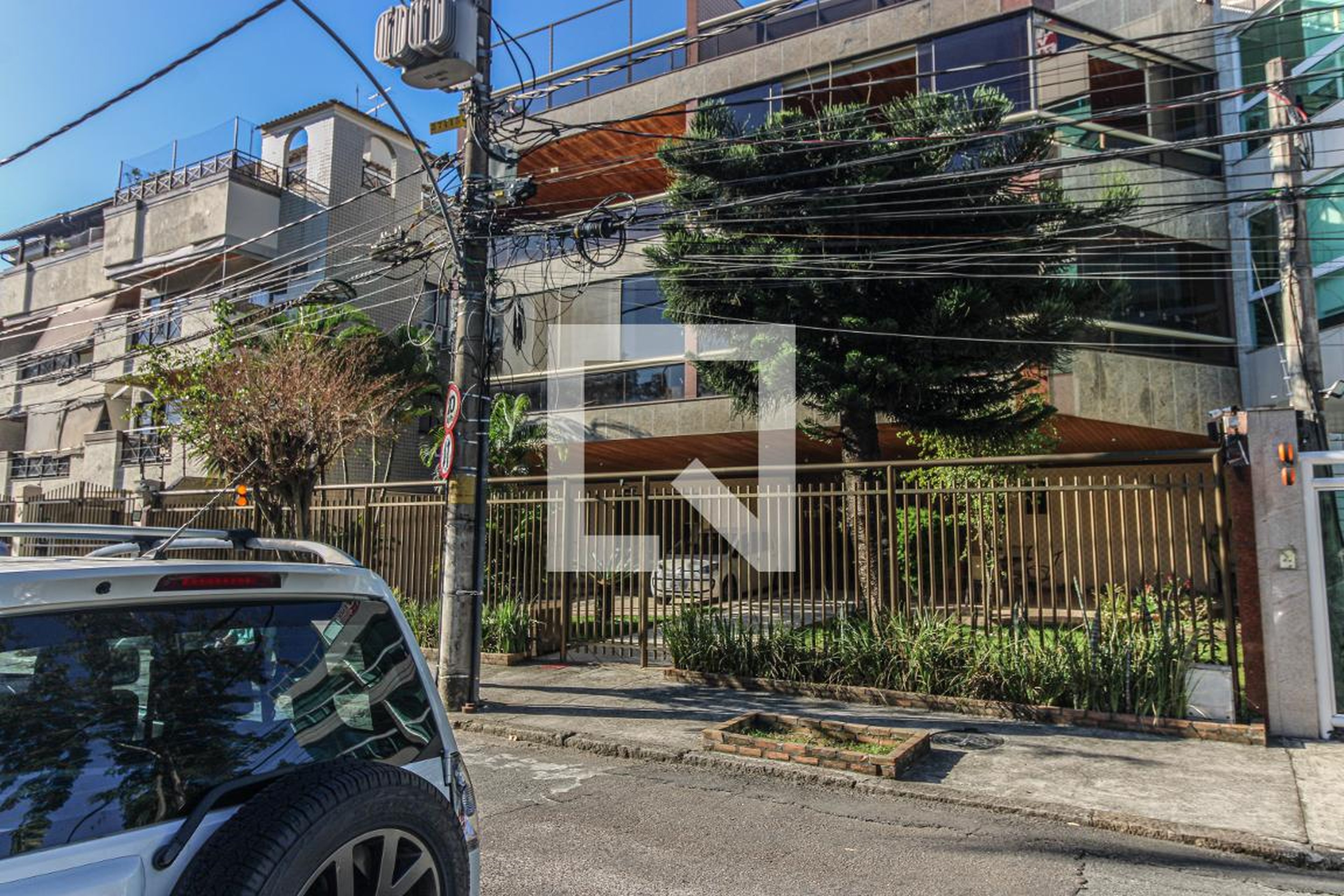 Fachada Condomínio Veronica Xvi