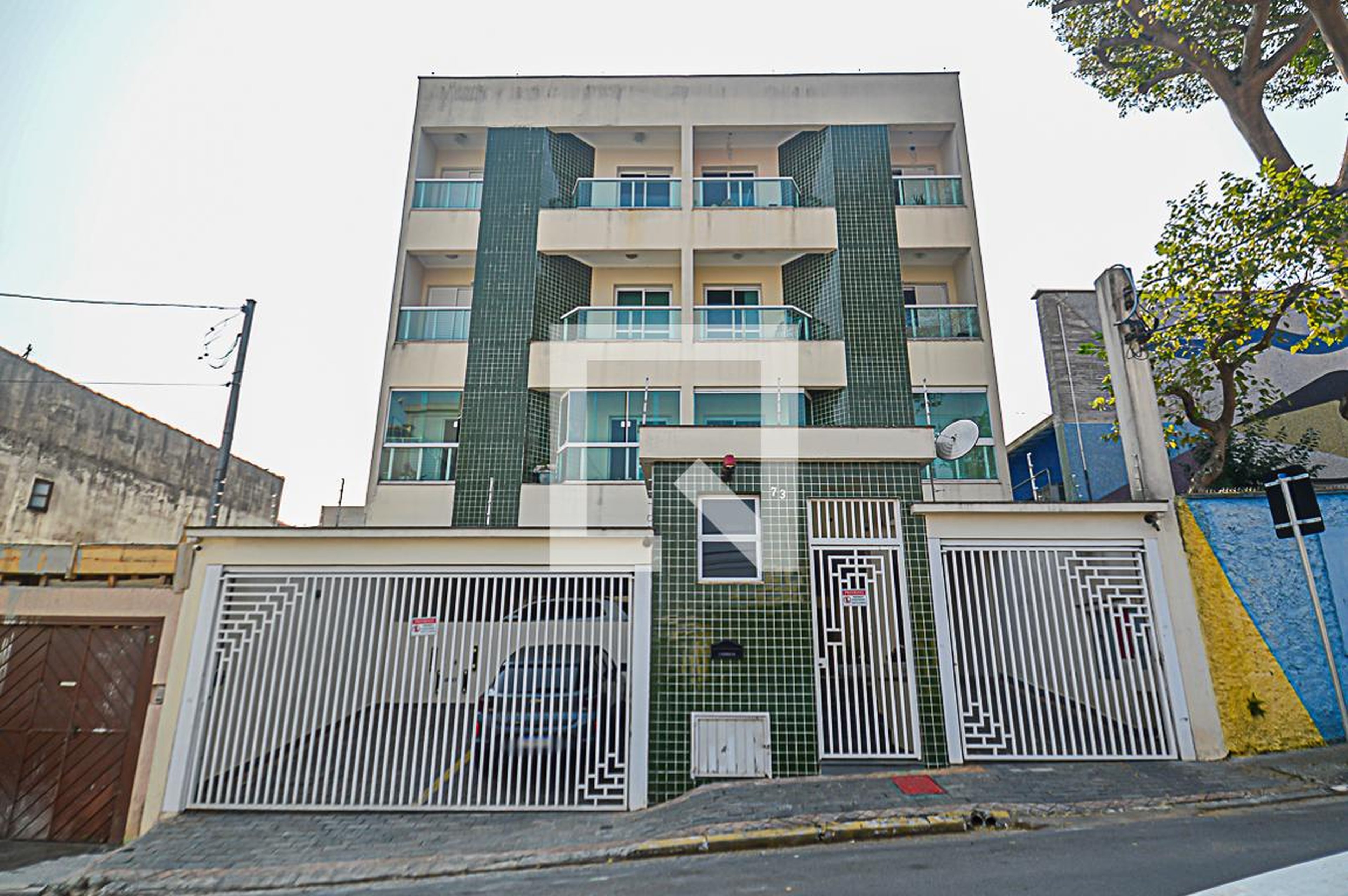 Fachada do Prédio Condomínio em Rua Antônio Simionato, 73
