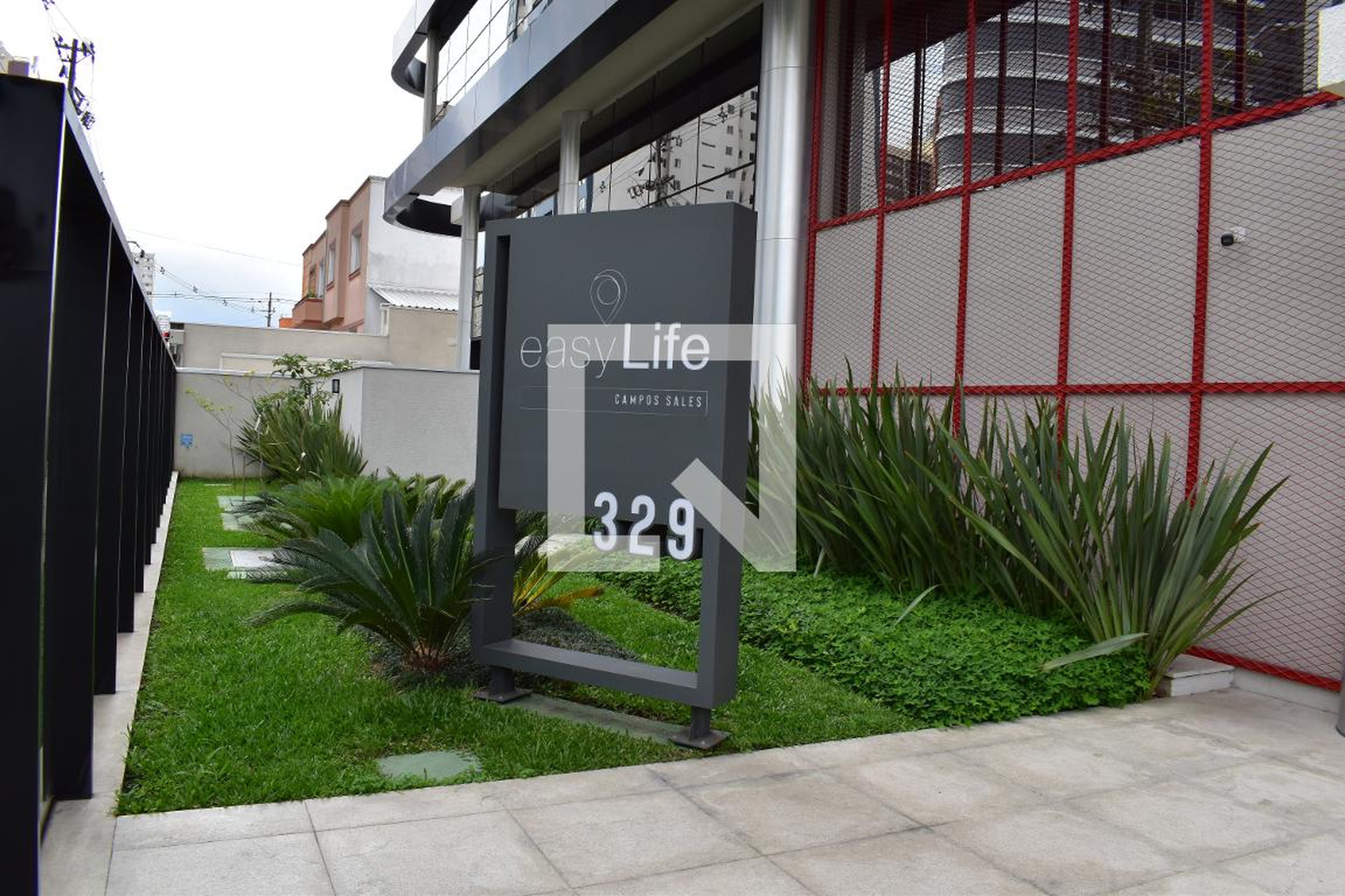 Fachada do condomínio Condomínio Easy Life Campos Sales