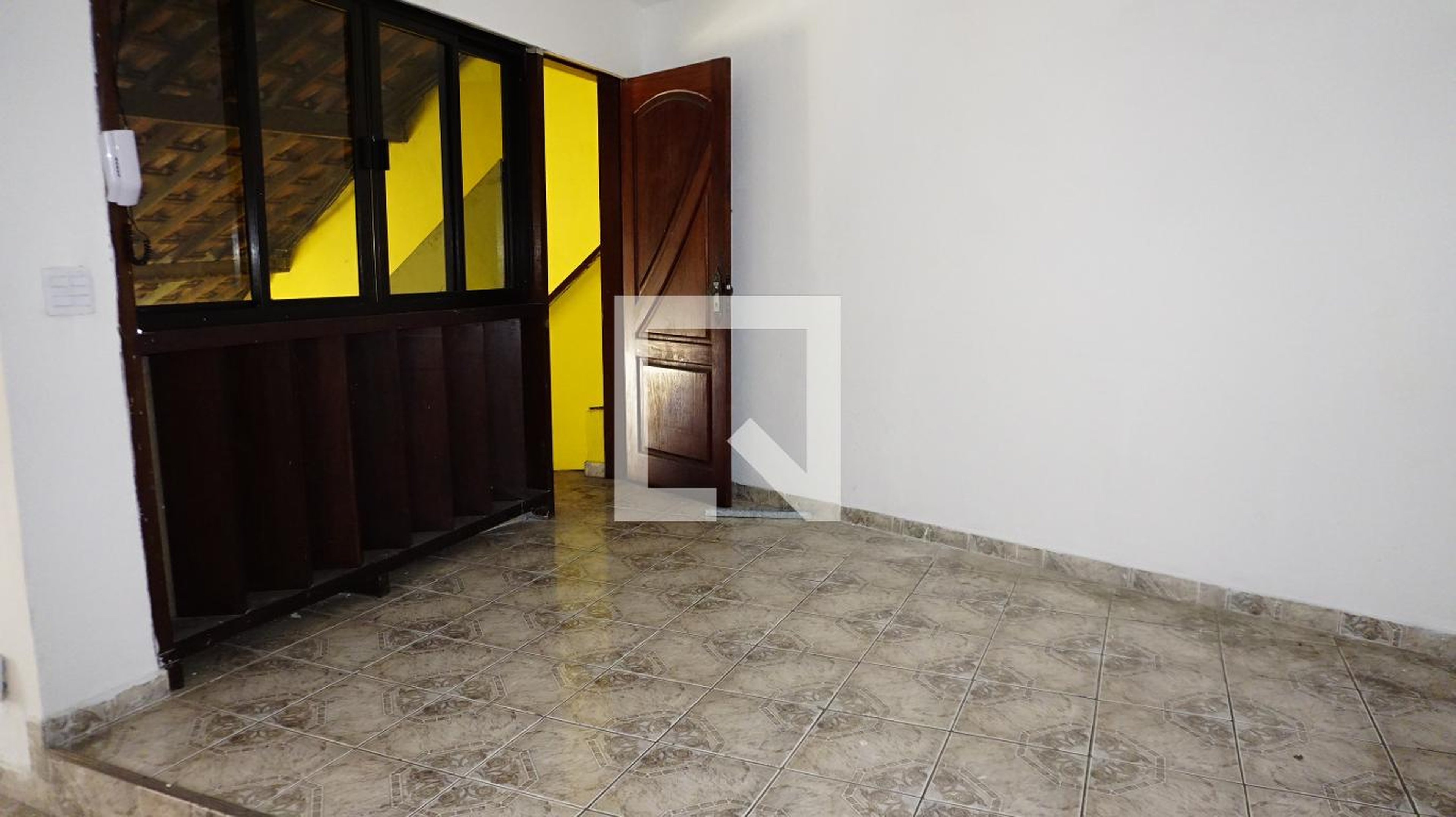 Hall de Entrada - Em Avenida Tenente Coronel Muniz de Aragão, 1120